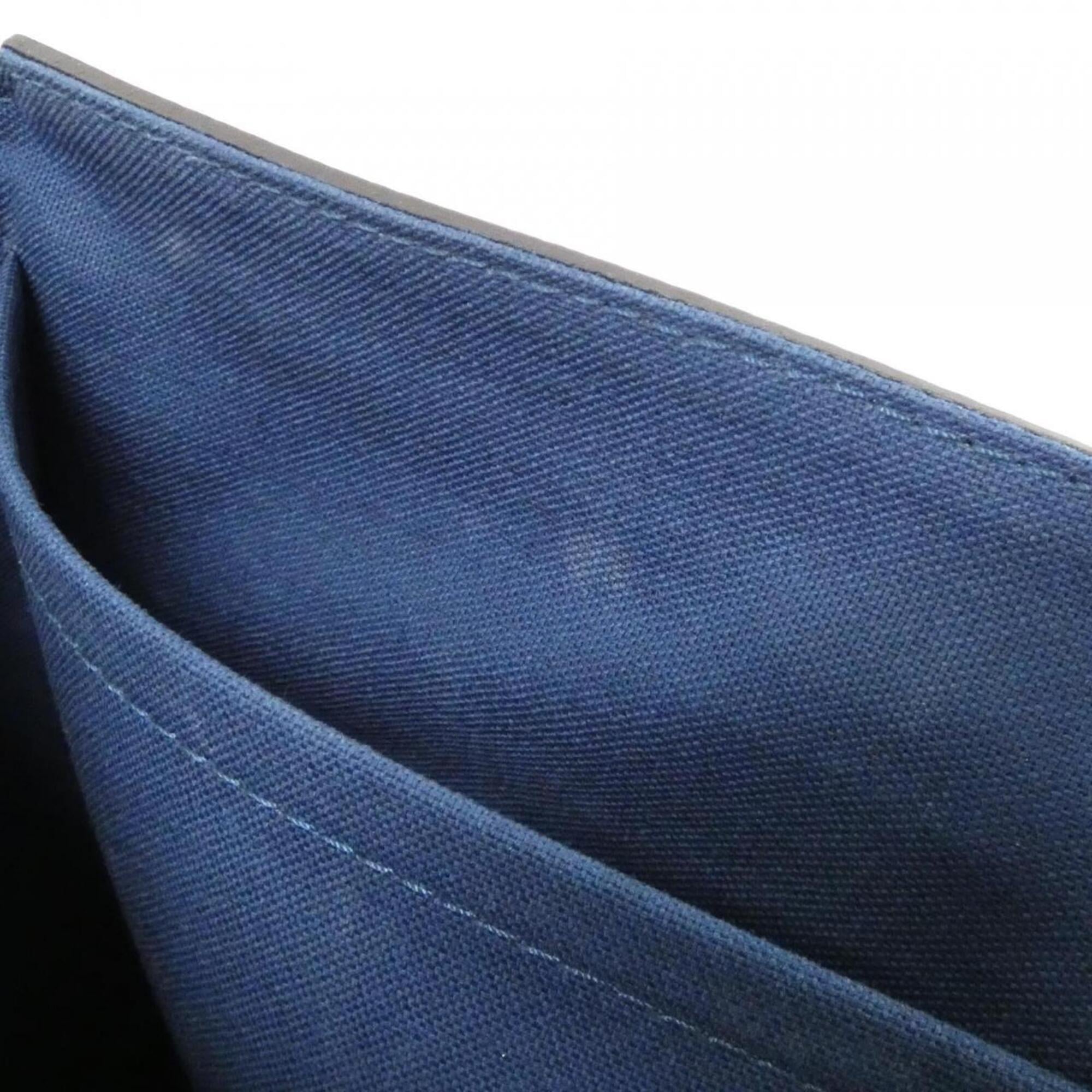 Louis Vuitton Ocean Leather Shoulder Bag (Pre-Owned)