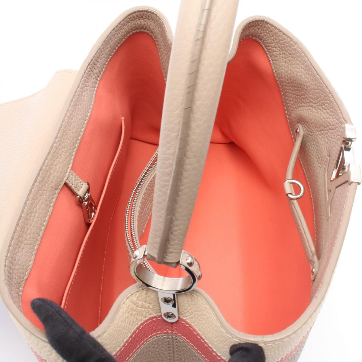 Louis Vuitton Beige Ivory Pink Leather Handbag (Pre-Owned)