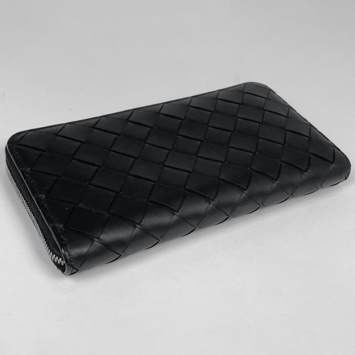 Bottega Veneta Black Leather Long Wallet (Bi-Fold) (Pre-Owned)