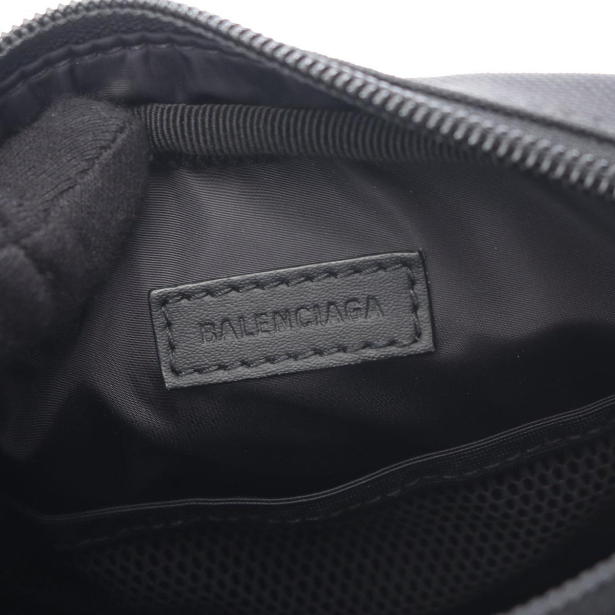 Balenciaga Black Nylon Handbag Shoulder Bag (Pre-Owned)