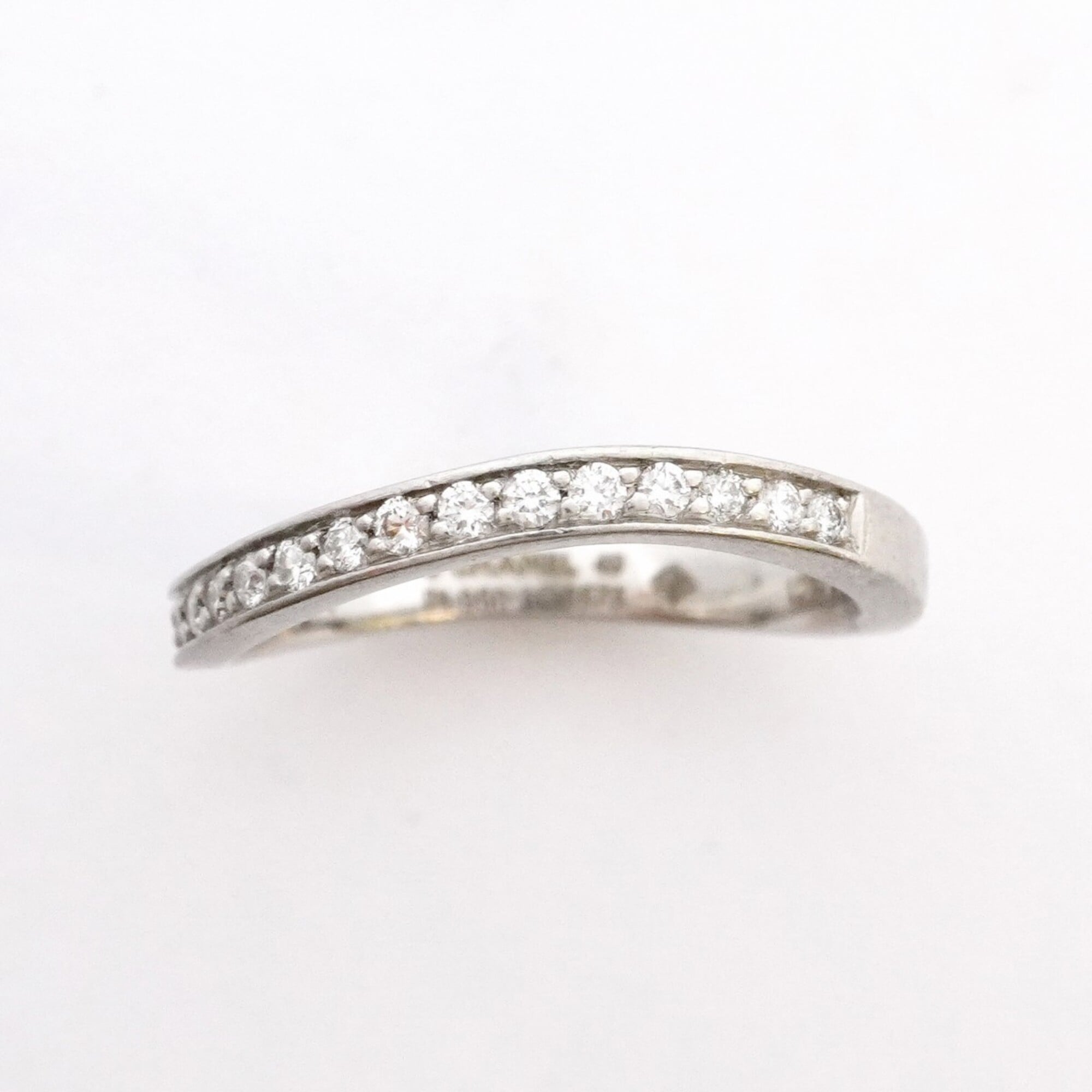 Chanel Platinum 950 Band Ring (Pre-Owned)