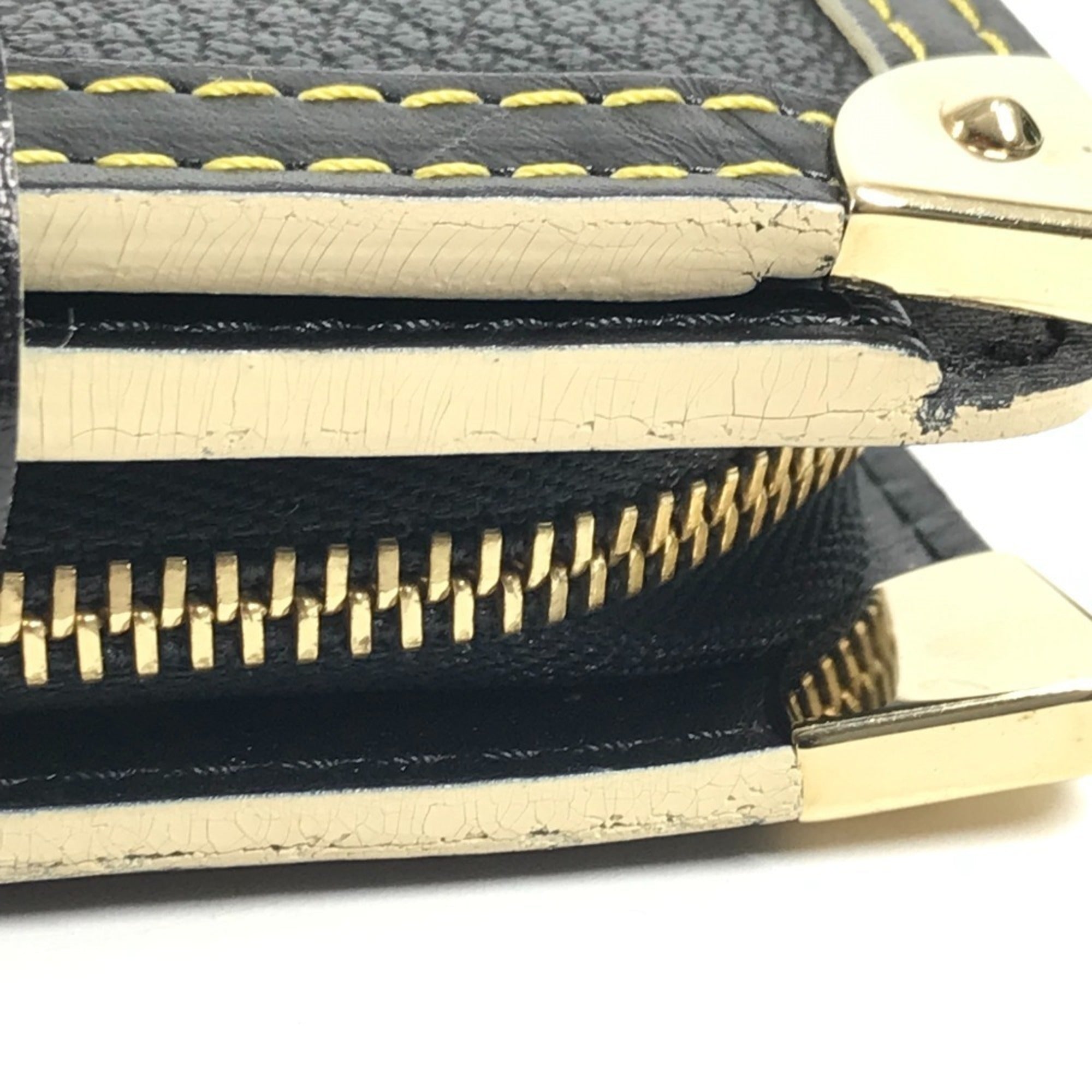 Louis Vuitton Suhali Black Noir Suhali Leather Wallet (Bi-Fold) (Pre-Owned)