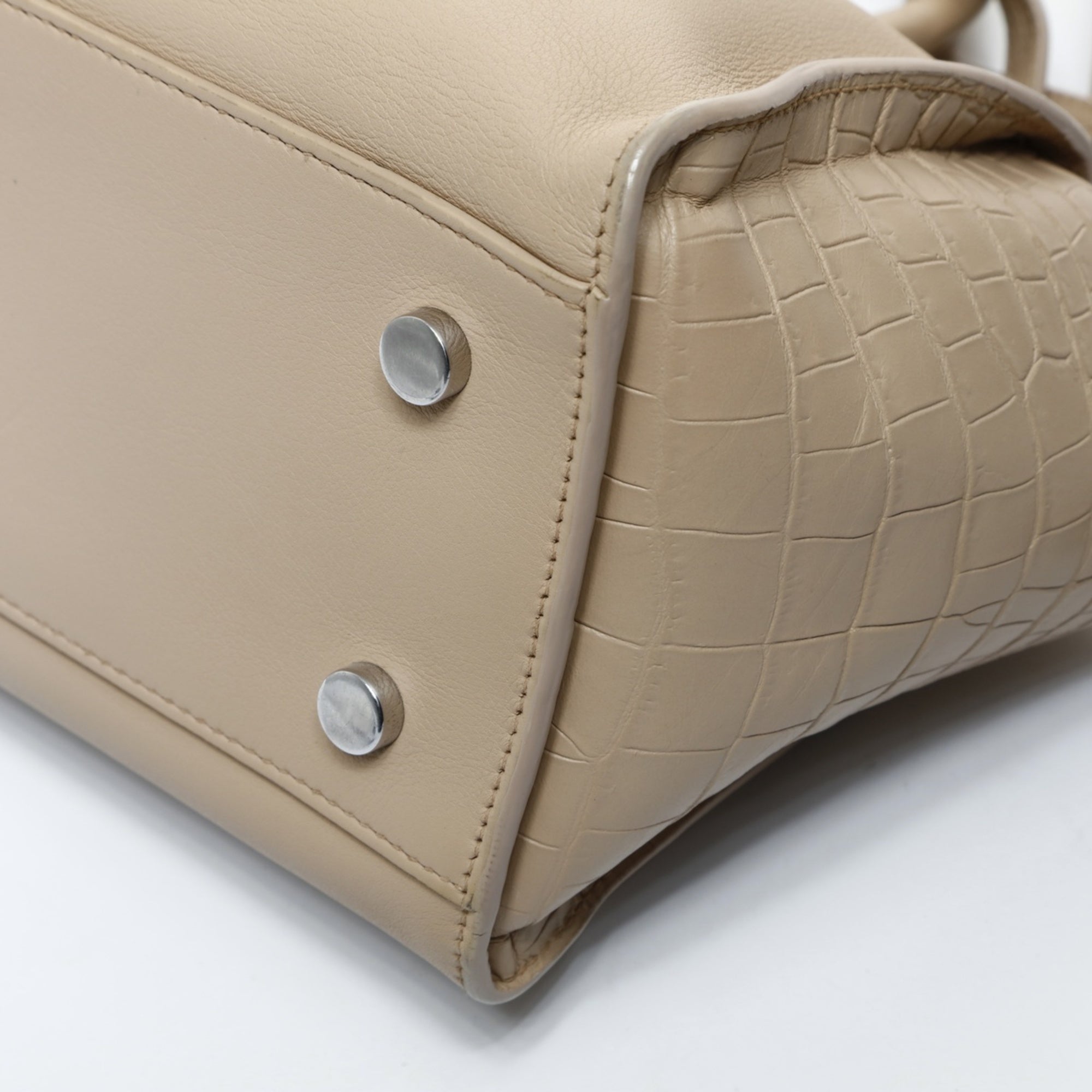 Yves Saint Laurent Beige Handbag (Pre-Owned)
