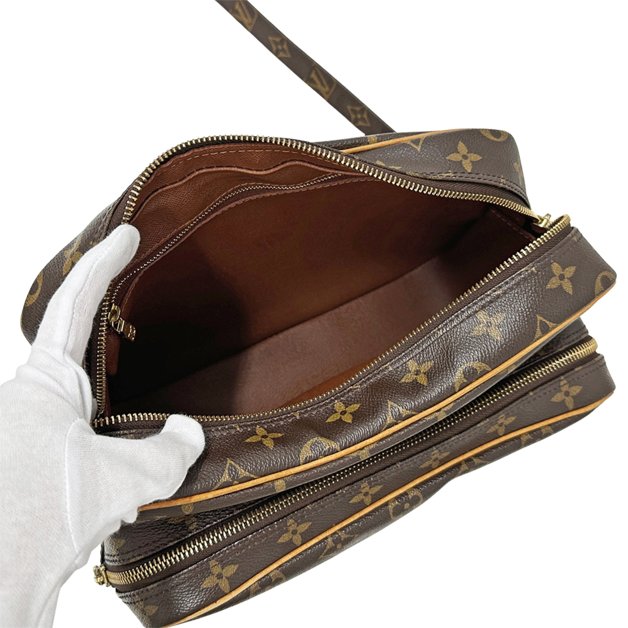 Louis Vuitton Brown Monogram Canvas Handbag Shoulder Bag (Pre-Owned)