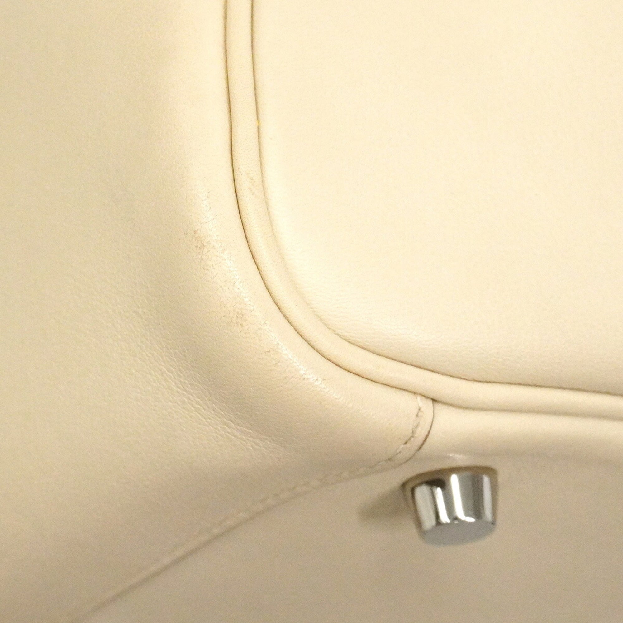 Hermes White Swift Leather Handbag (Pre-Owned)