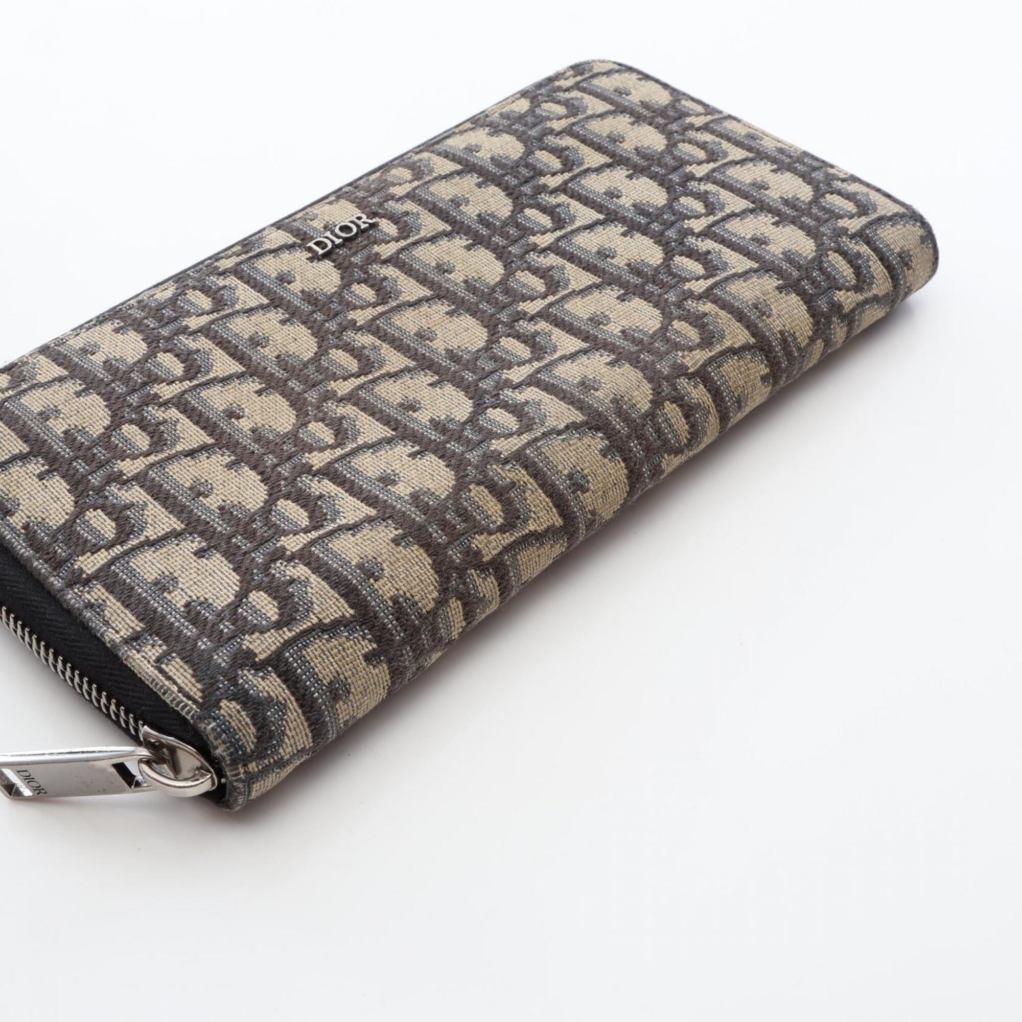 Christian Dior Beige Navy Canvas Long Wallet (Bi-Fold) (Pre-Owned)