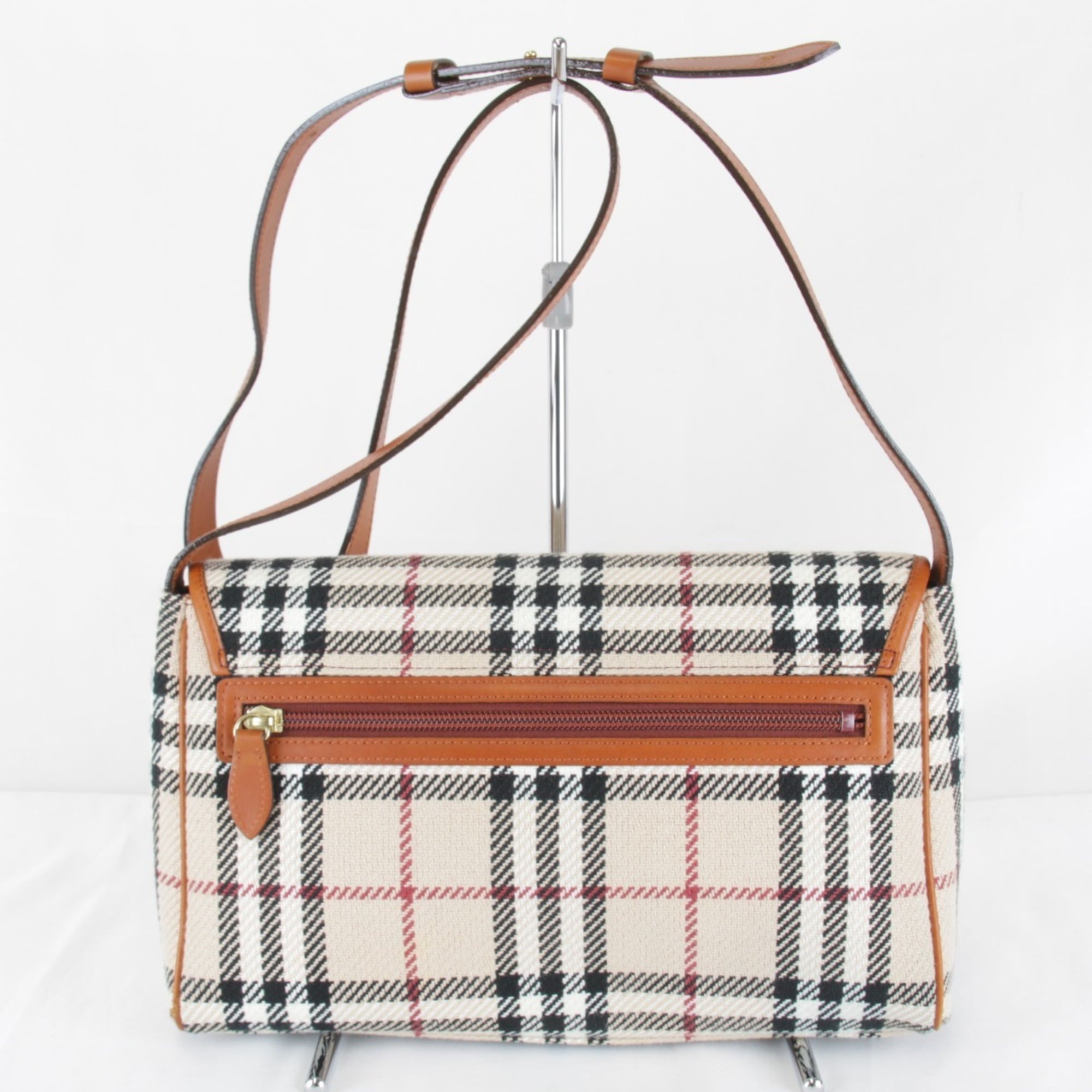 Burberry Beige Canvas Shoulder Bag (Pre-Owned)