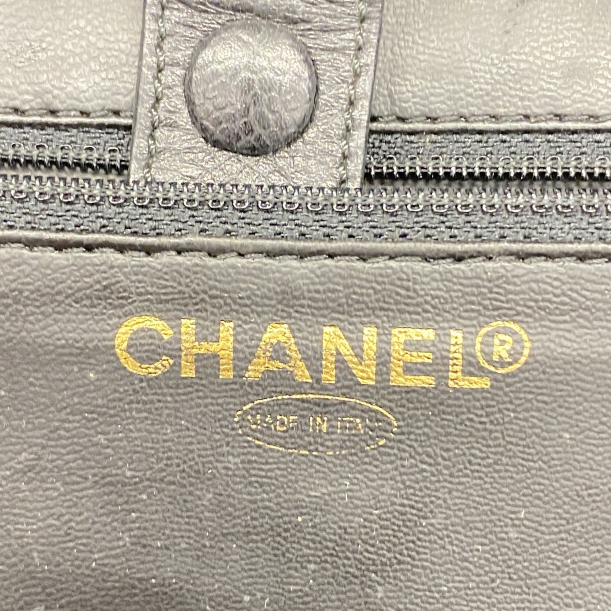 Chanel Black Grained Calfskin Vanity Bag (Pre-Owned)