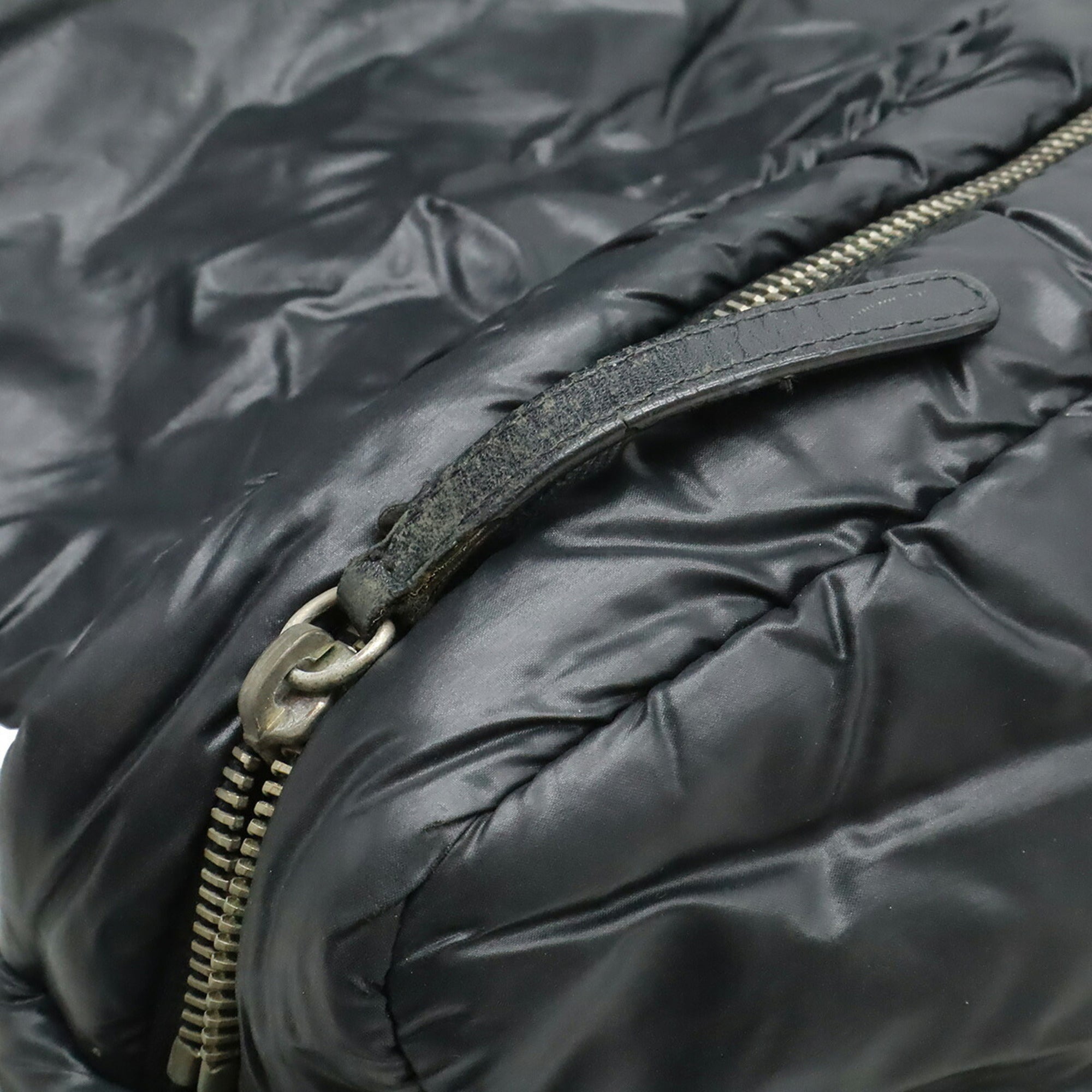Chanel Black Nylon Shoulder Bag (Pre-Owned)