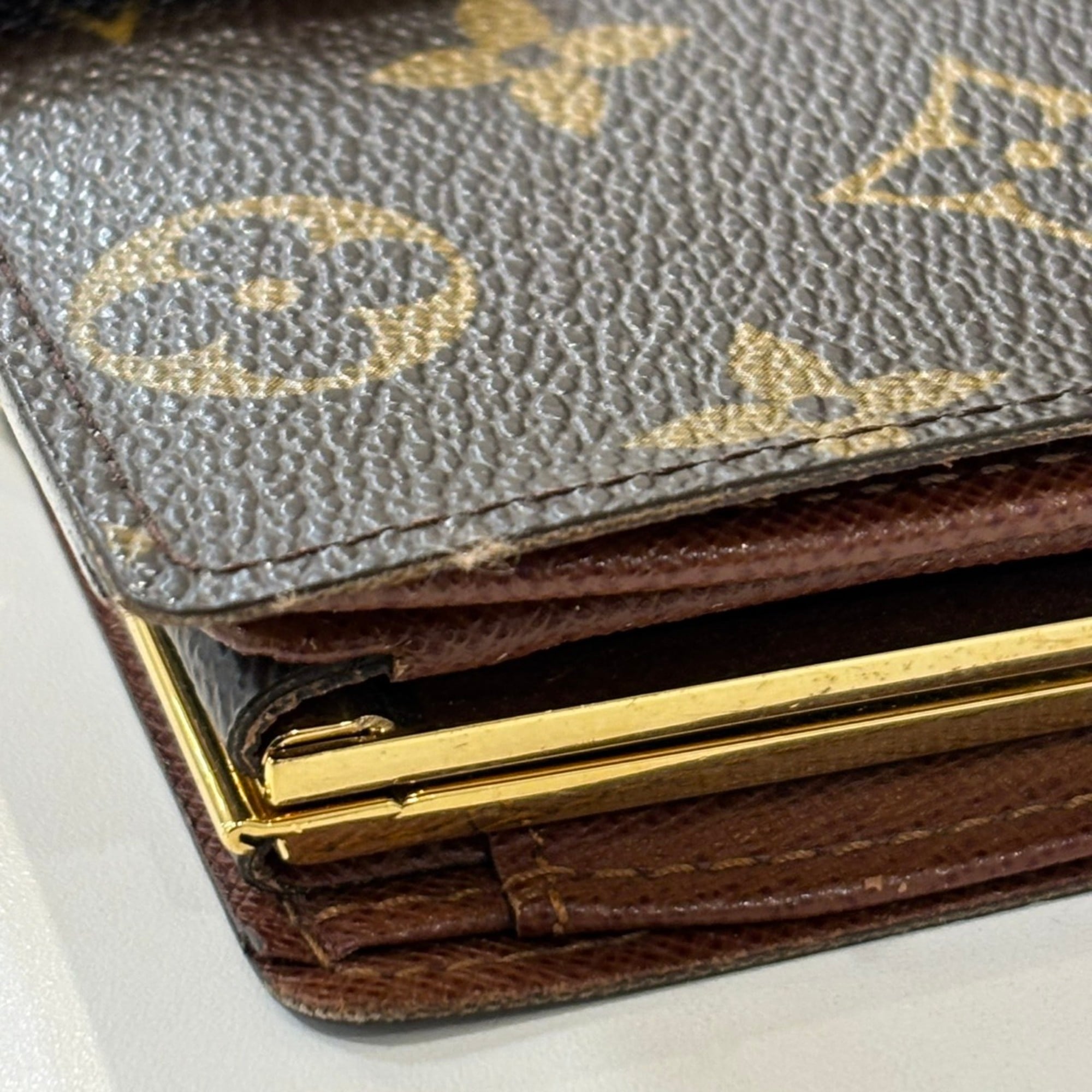 Louis Vuitton Brown Monogram Wallet (Bi-Fold) (Pre-Owned)