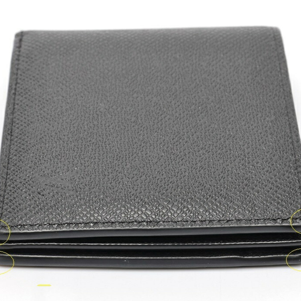 Louis Vuitton Black Taiga Leather Leather Coin Purse/Coin Case (Pre-Owned)
