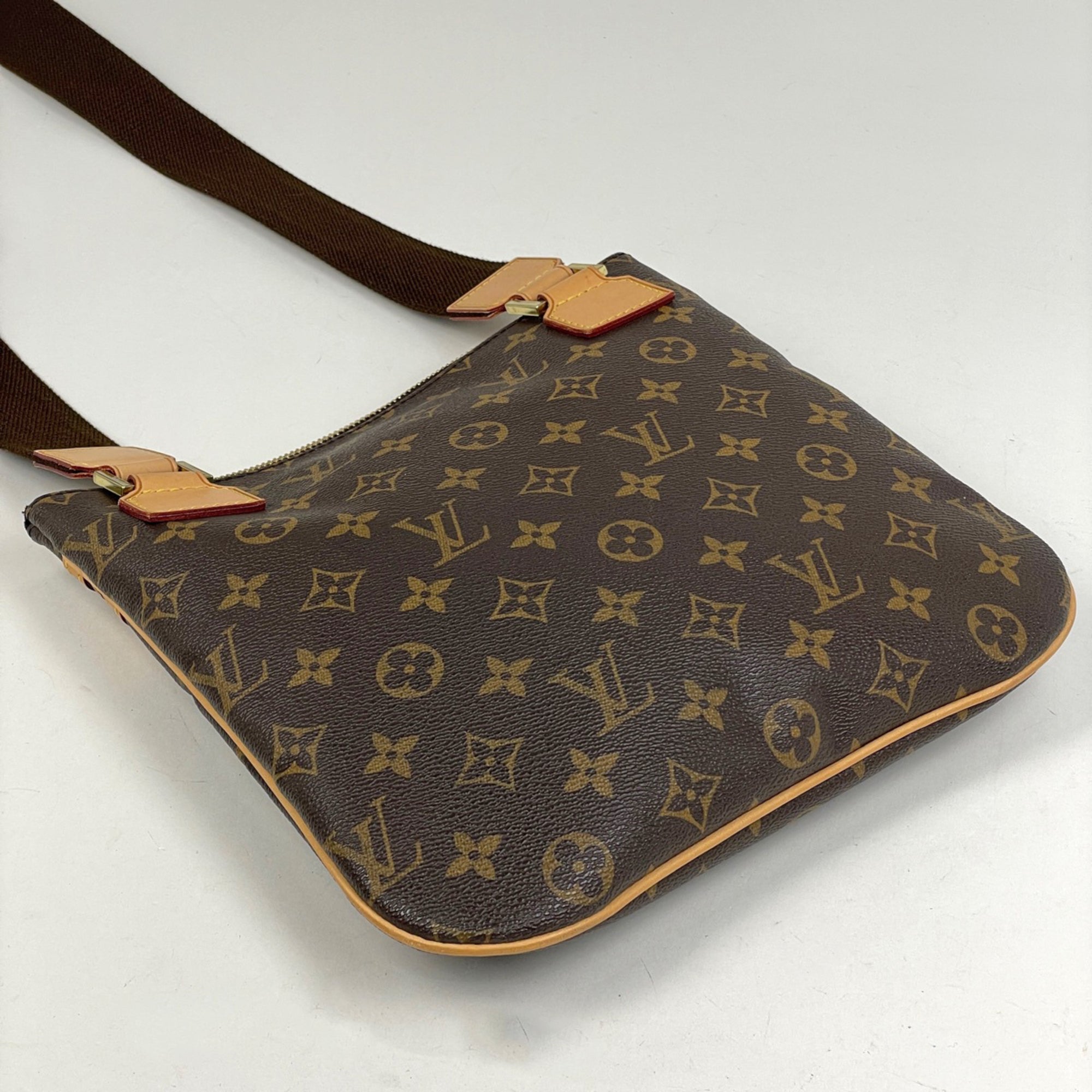 Louis Vuitton Brown Monogram Pochette (Pre-Owned)