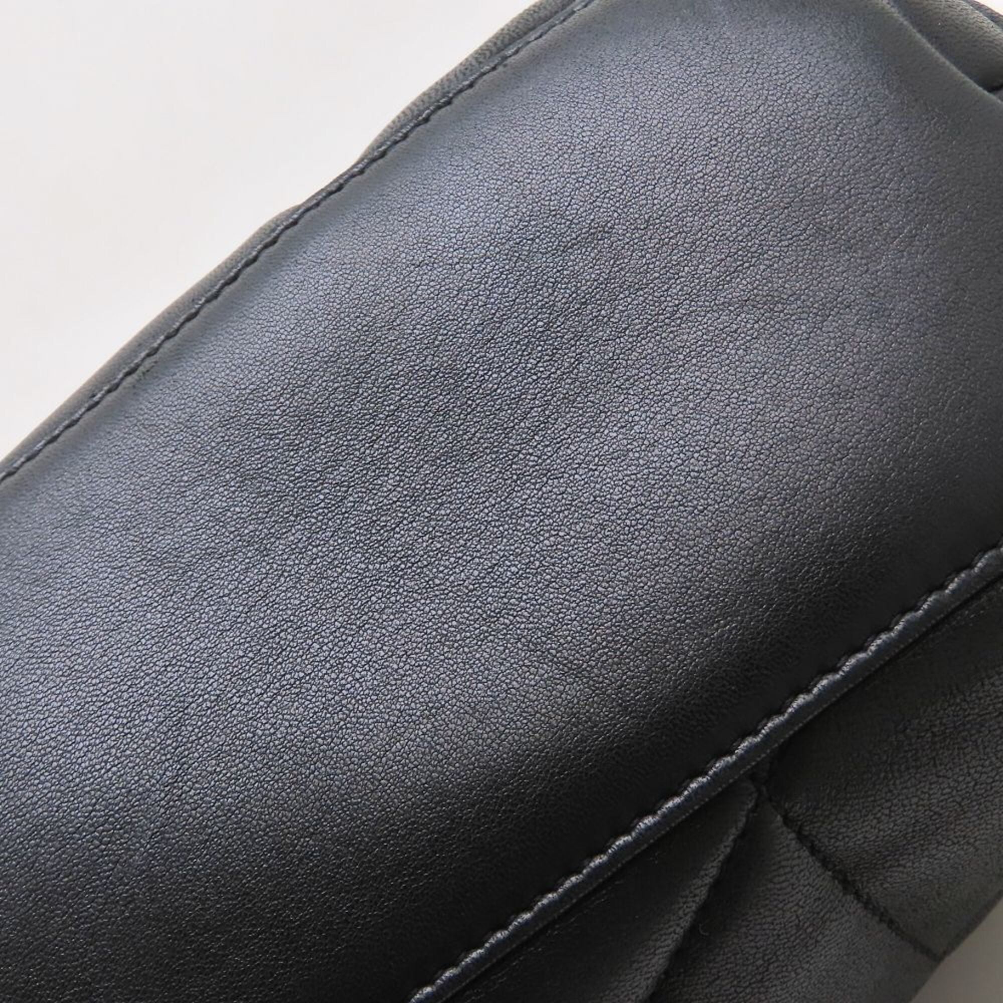 Yves Saint Laurent Black Shoulder Bag (Pre-Owned)