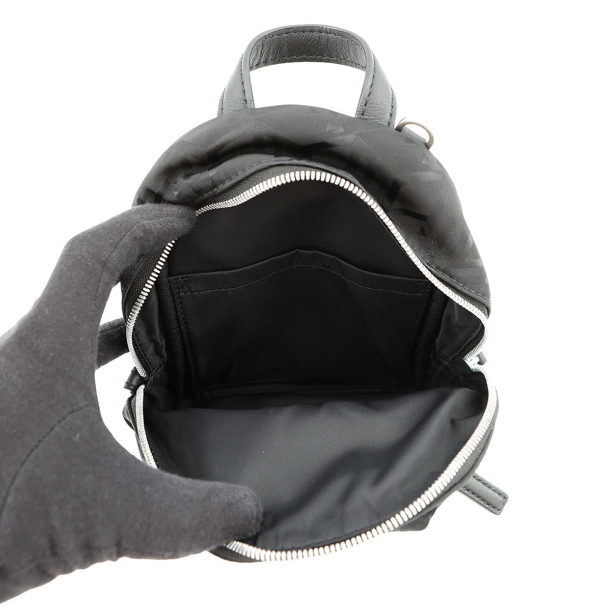 Mcm Black Nylon Shoulder Bag (Pre-Owned)