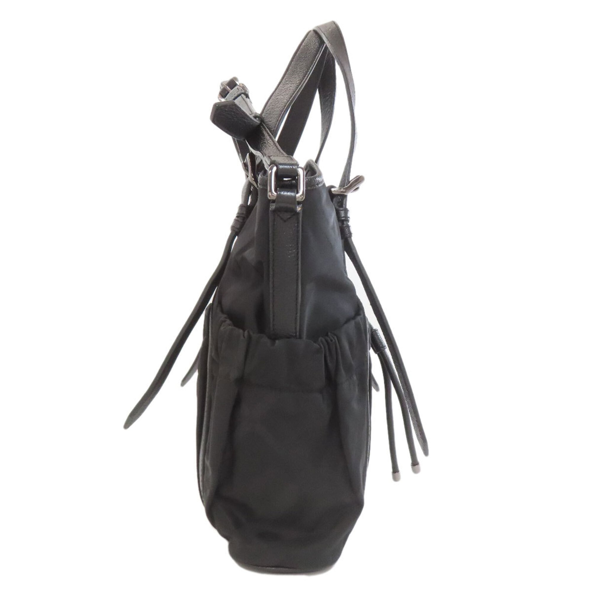 Burberry Black Nylon Tote Bag (Pre-Owned)