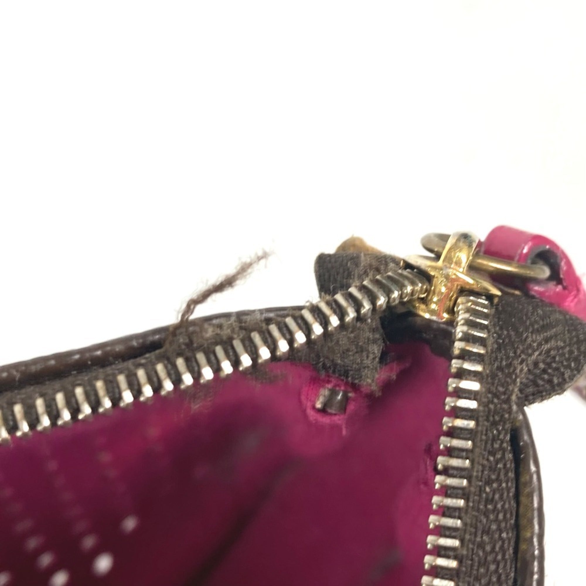 Louis Vuitton Fuchsia Pink Monogram Pochette Pouch Shoulder Bag (Pre-Owned)