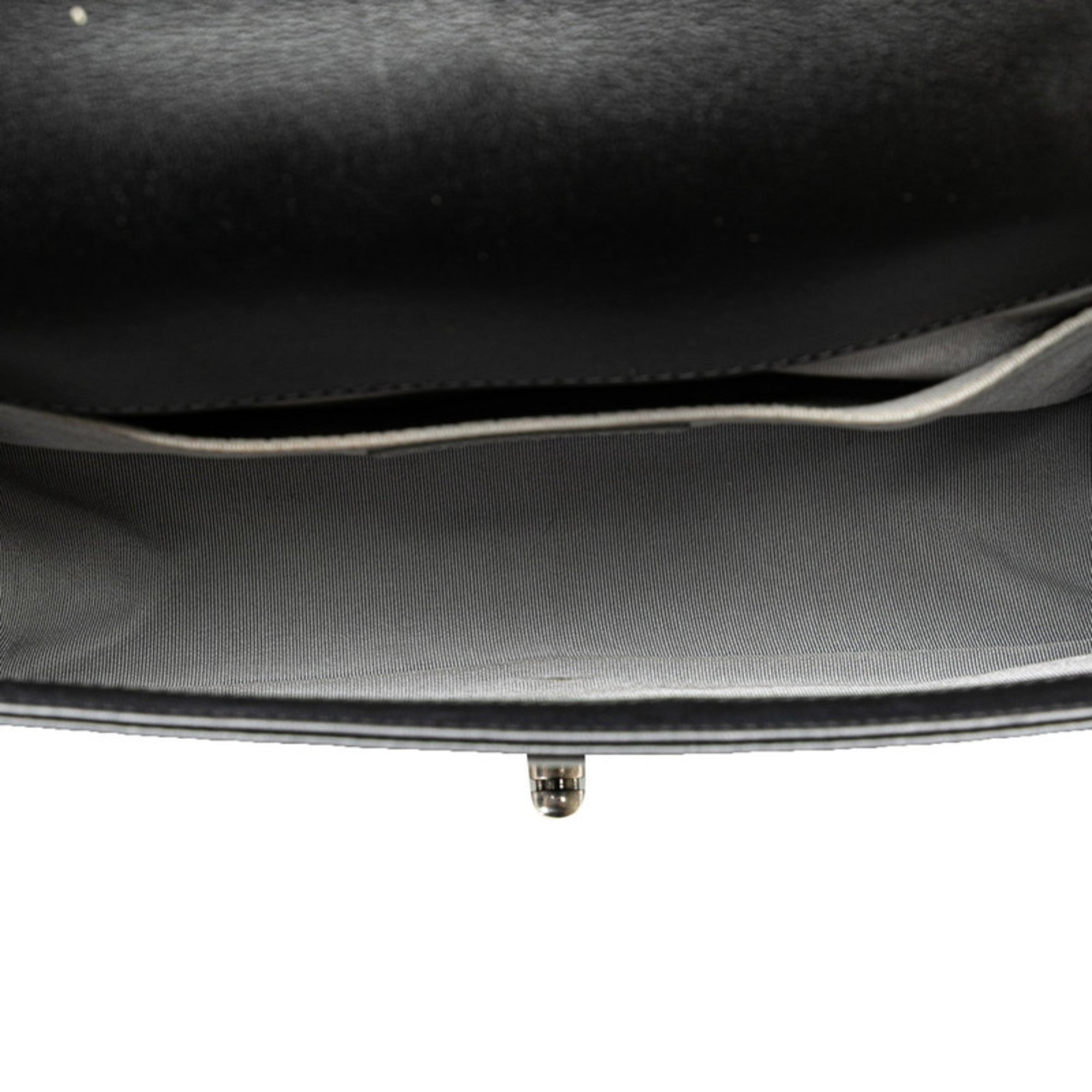 Chanel Black Leather Shoulder Bag (Pre-Owned)