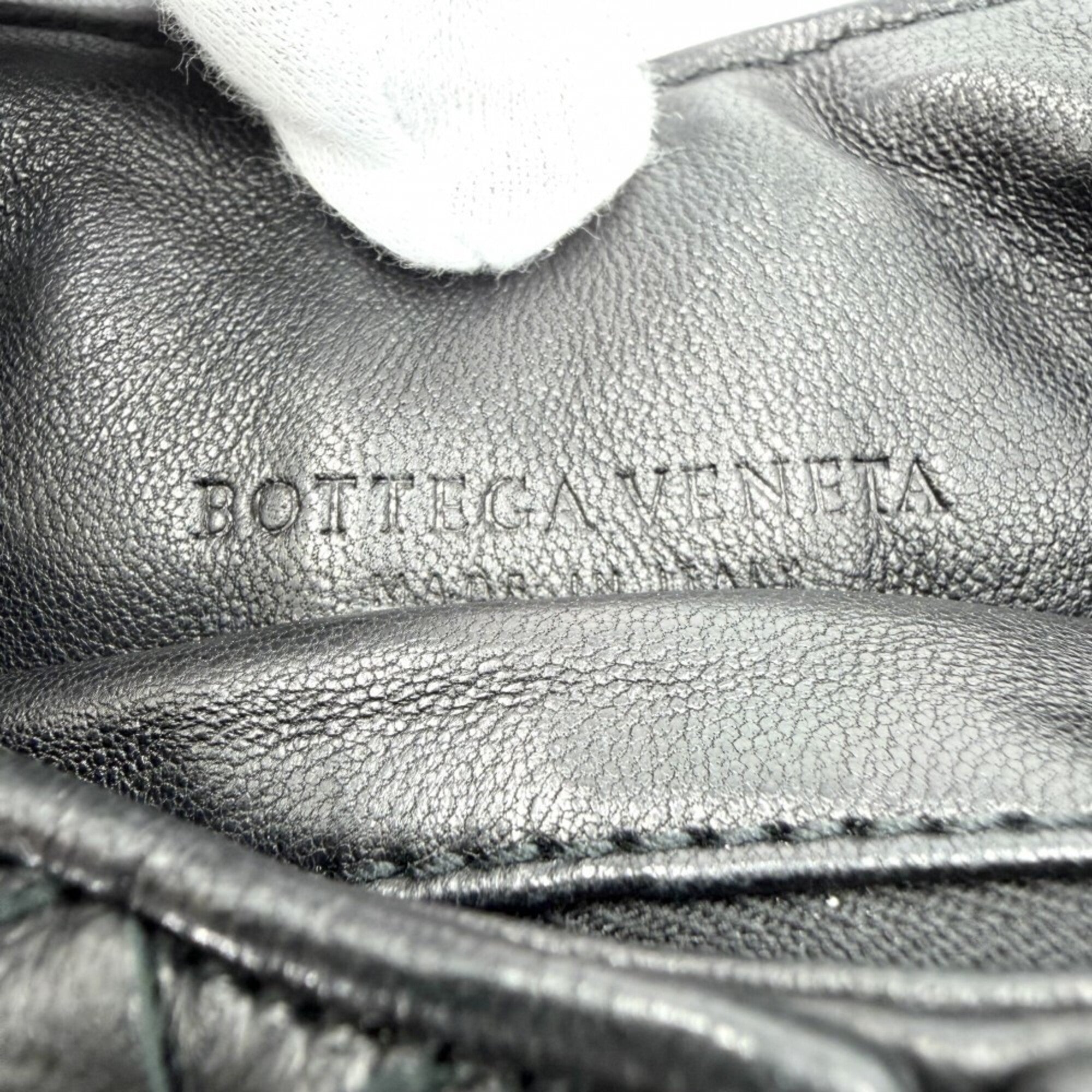 Bottega Veneta Intrecciato Black Leather Handbag (Pre-Owned)