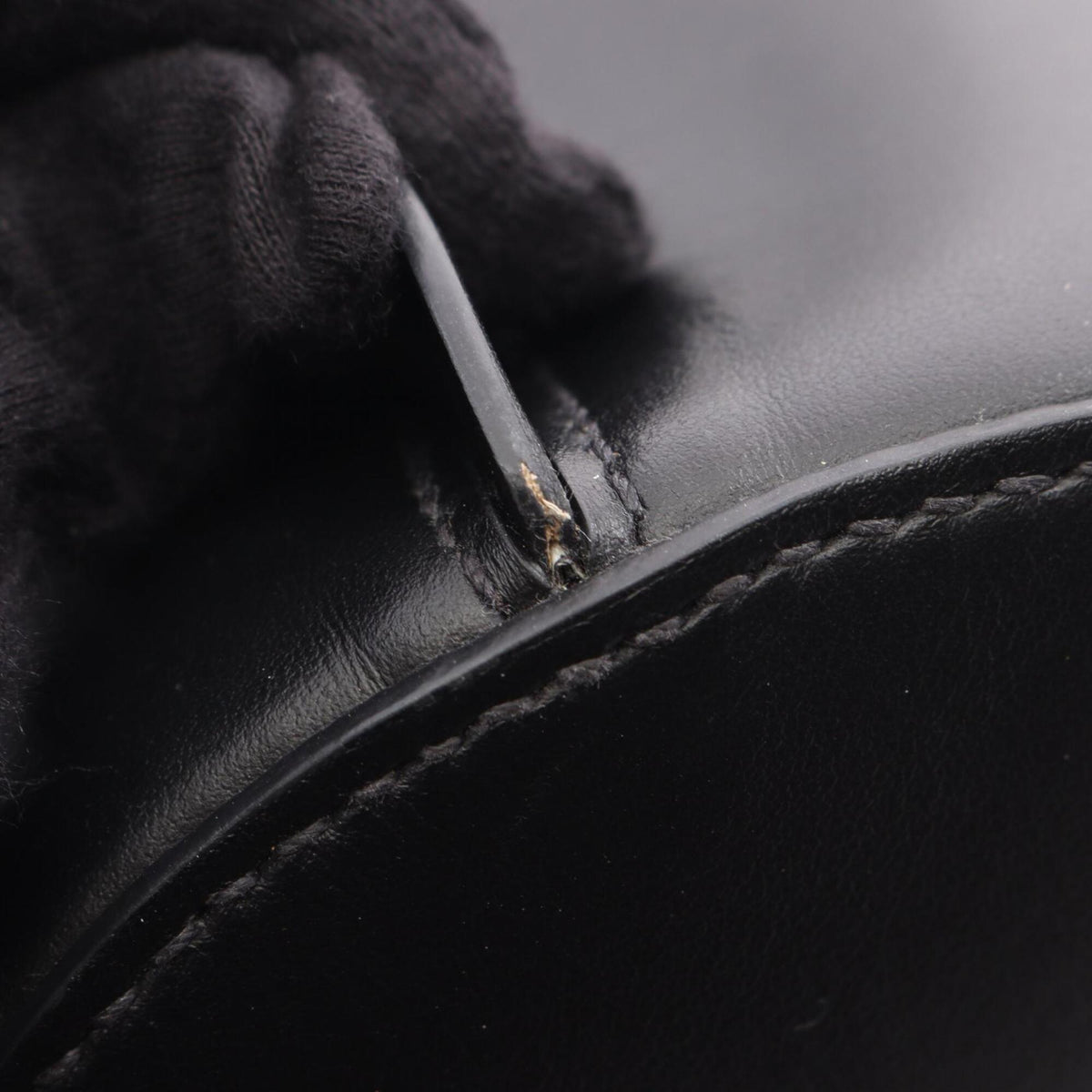 Miu Miu Black Leather Handbag Pouch (Pre-Owned)