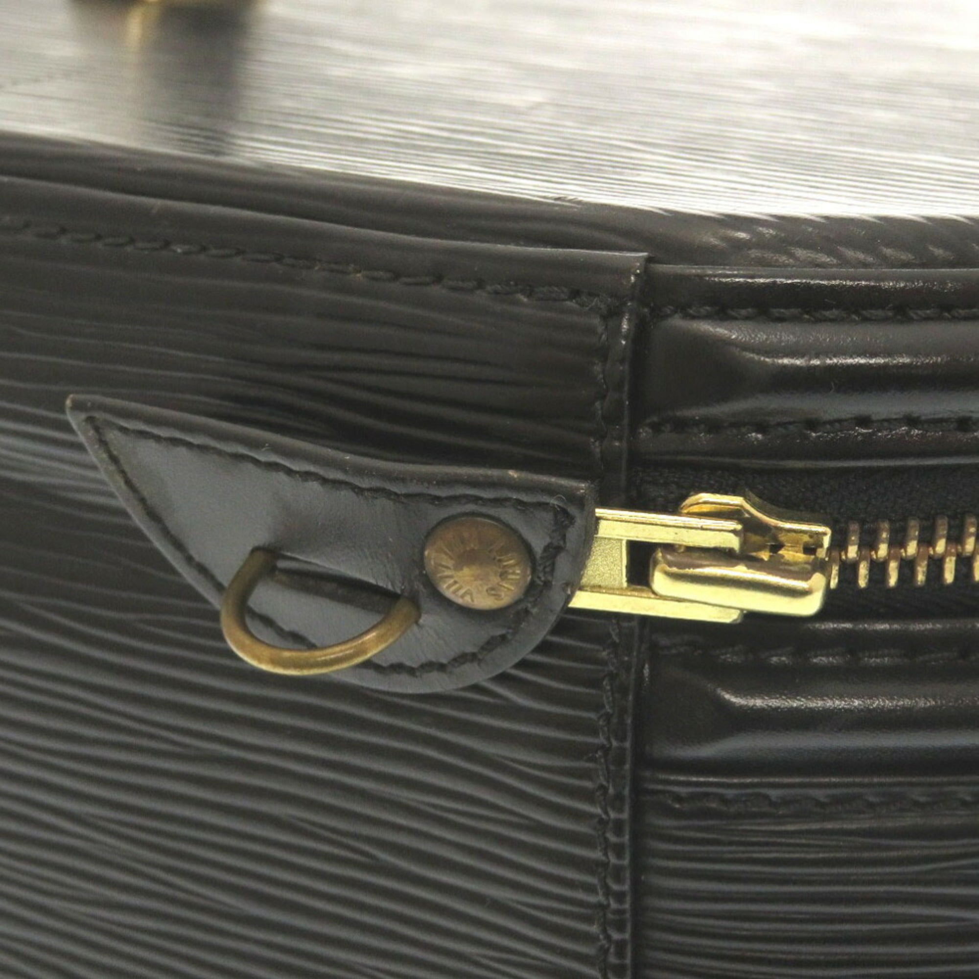 Louis Vuitton Epi Black Epi Leather Handbag (Pre-Owned)