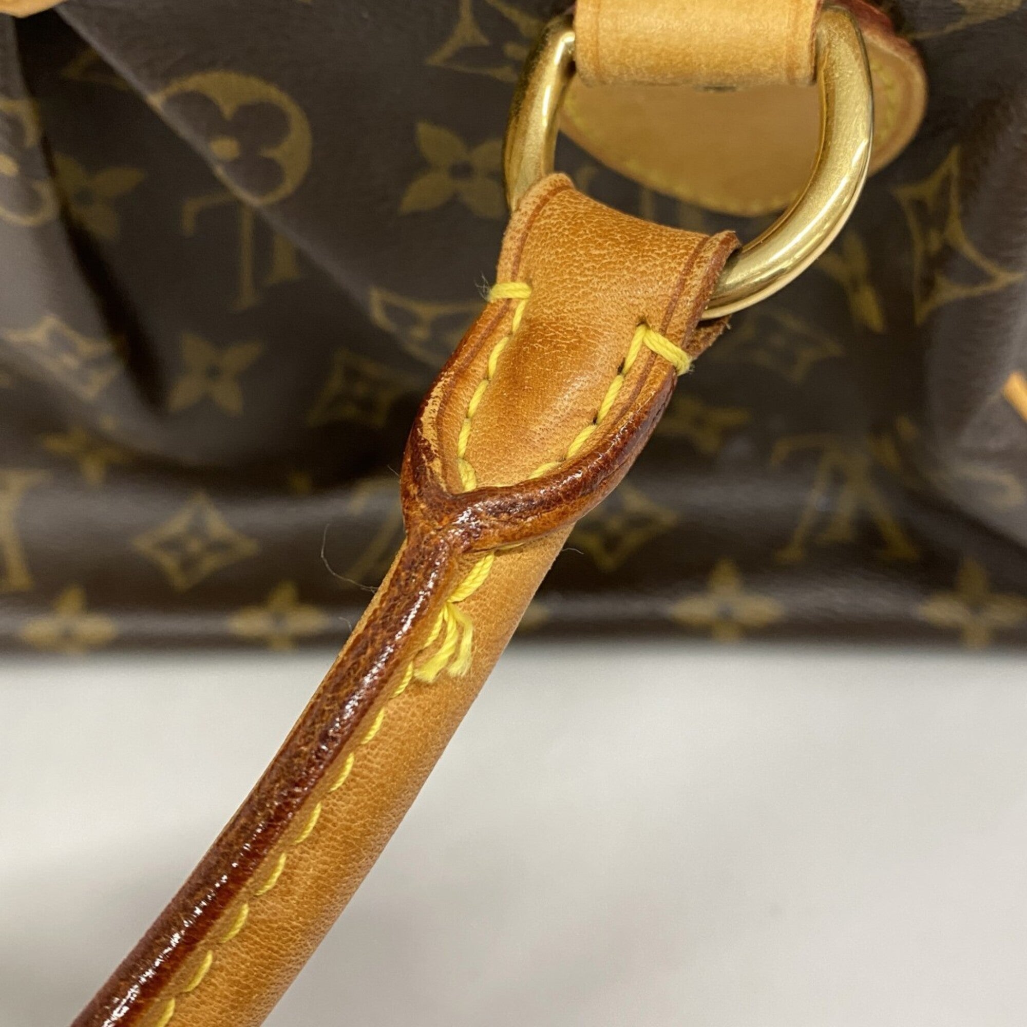 Louis Vuitton Brown Handbag (Pre-Owned)