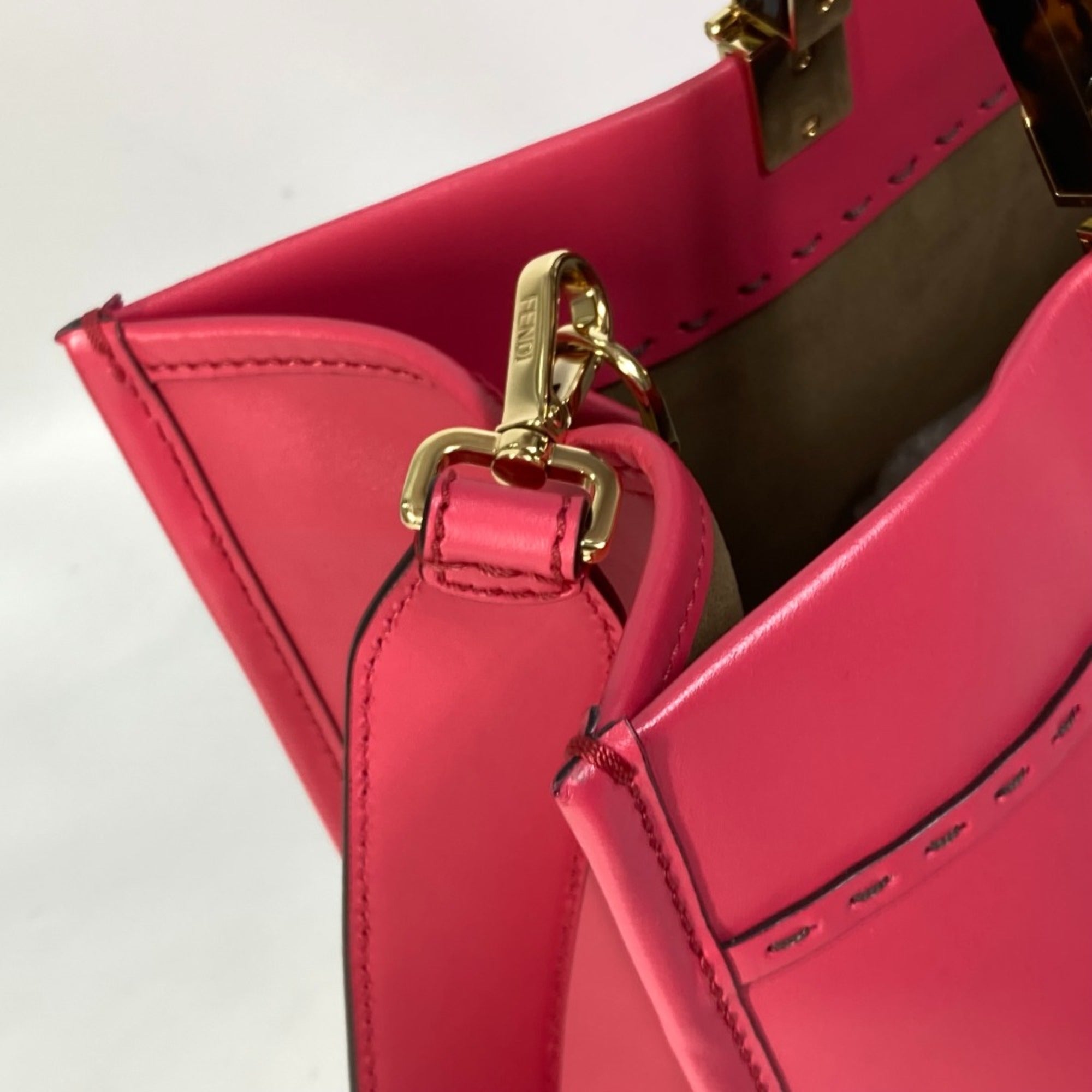 Fendi Pink Leather Tote Bag (Pre-Owned)
