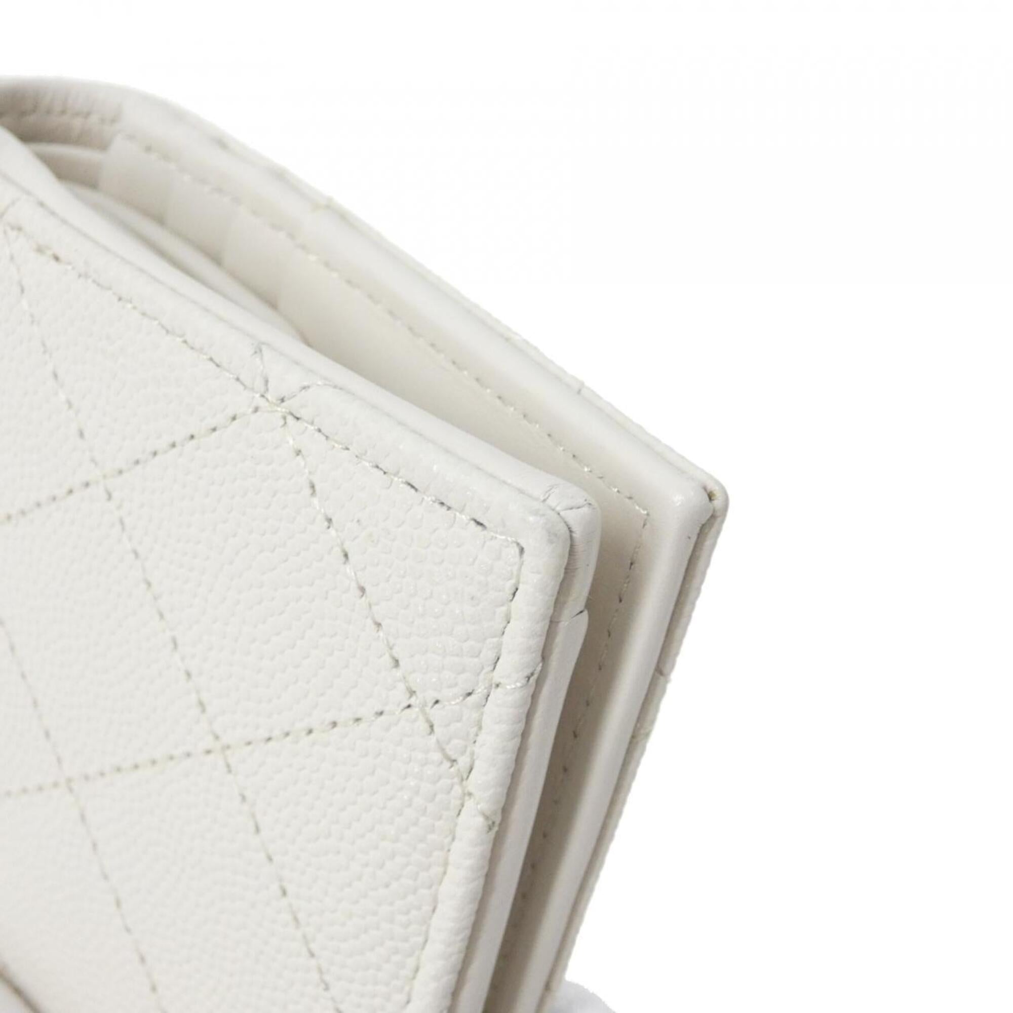 Chanel White Grained Calfskin Wallet (Bi-Fold) (Pre-Owned)