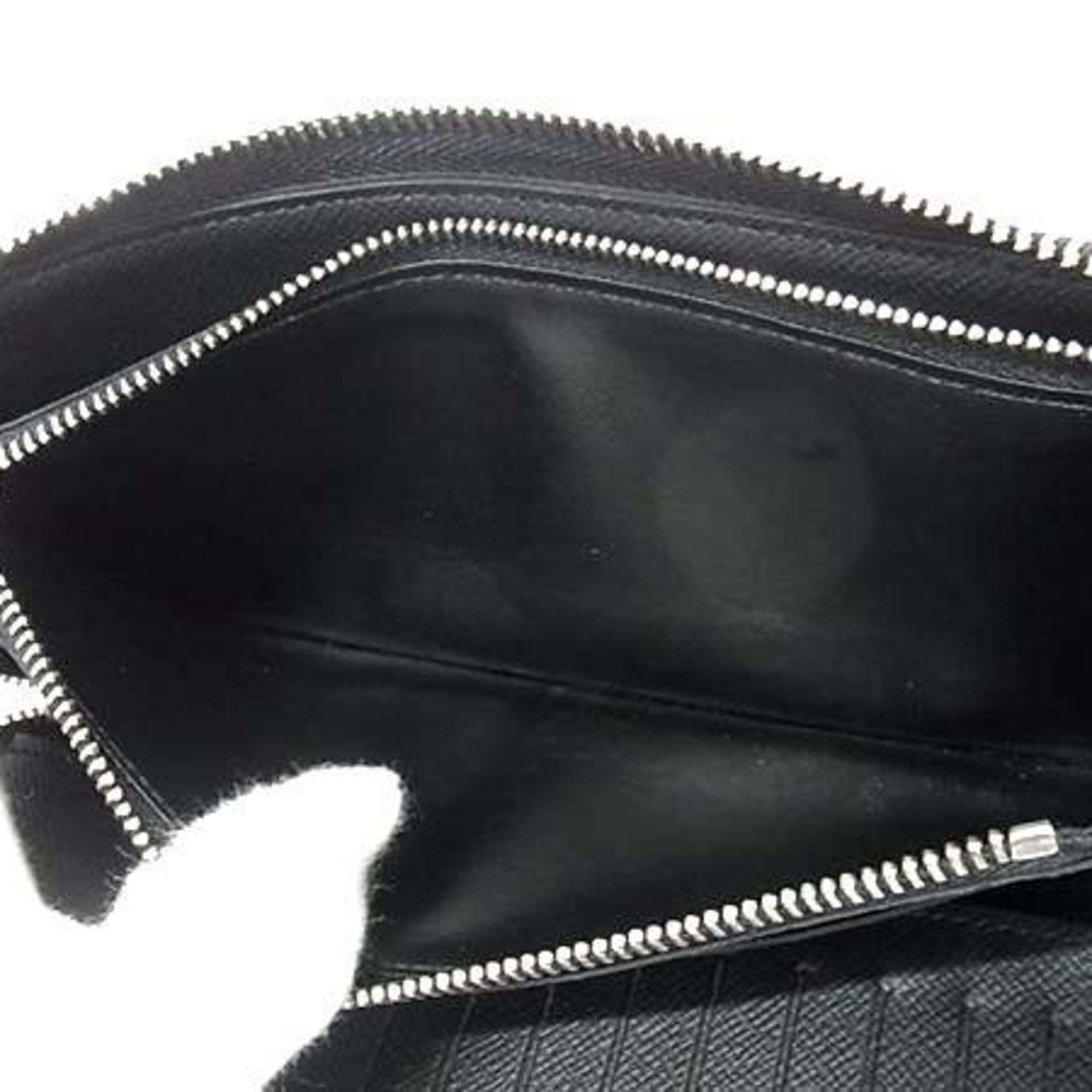 Louis Vuitton Black Noir Taiga Leather Long Wallet (Bi-Fold) (Pre-Owned)