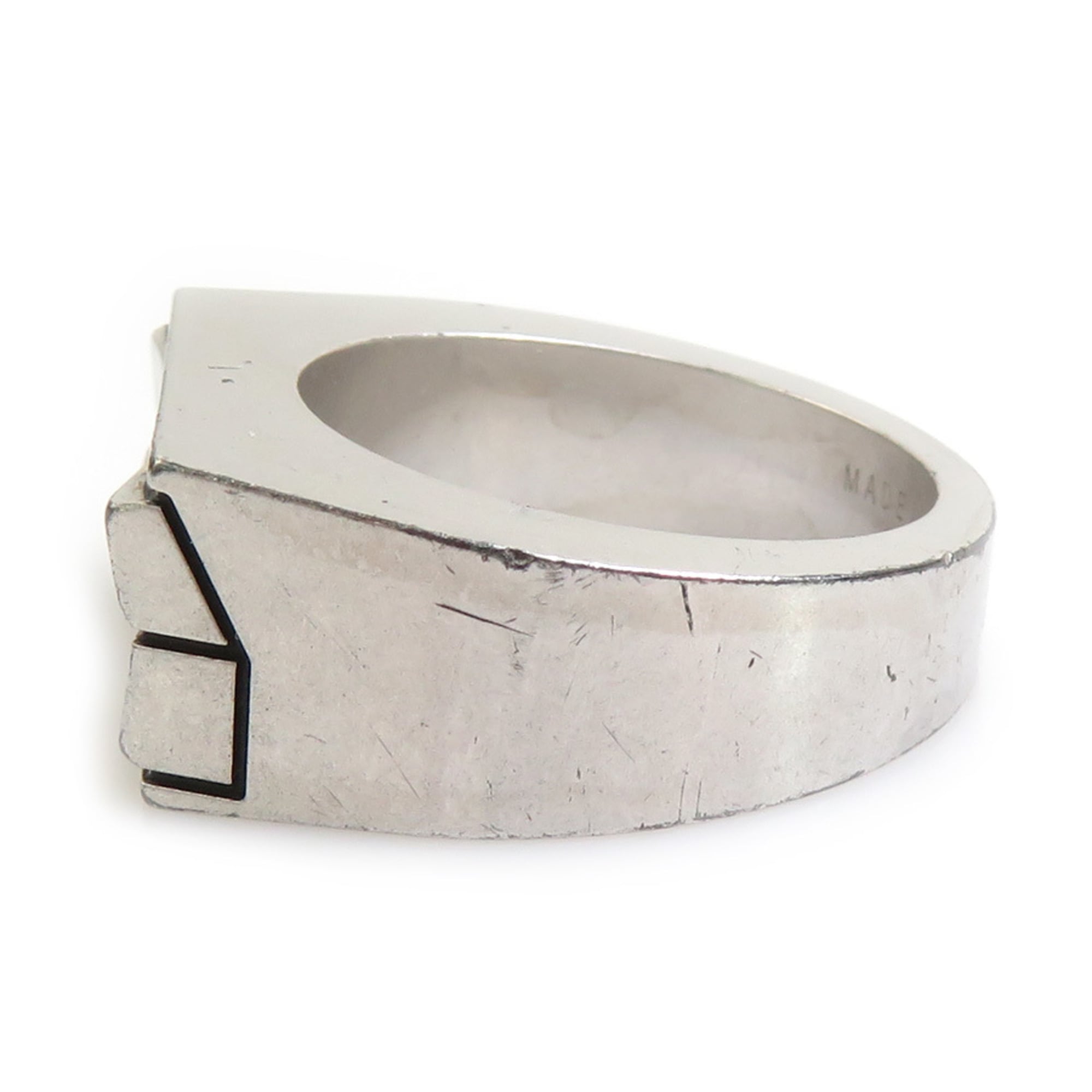 Louis Vuitton Silver Metal Band Ring (Pre-Owned)