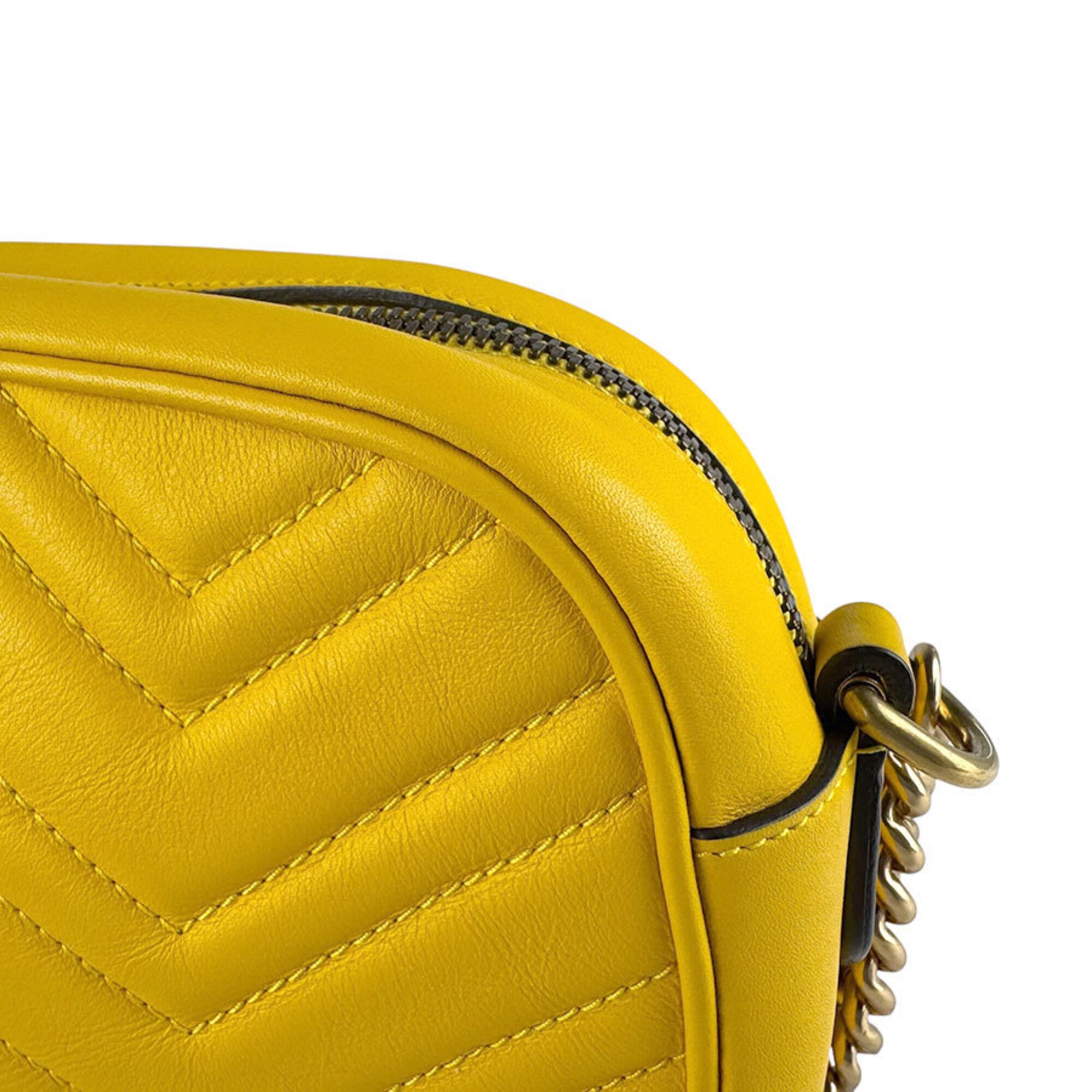 Gucci Gold Yellow Leather Metal Shoulder Bag (Pre-Owned)