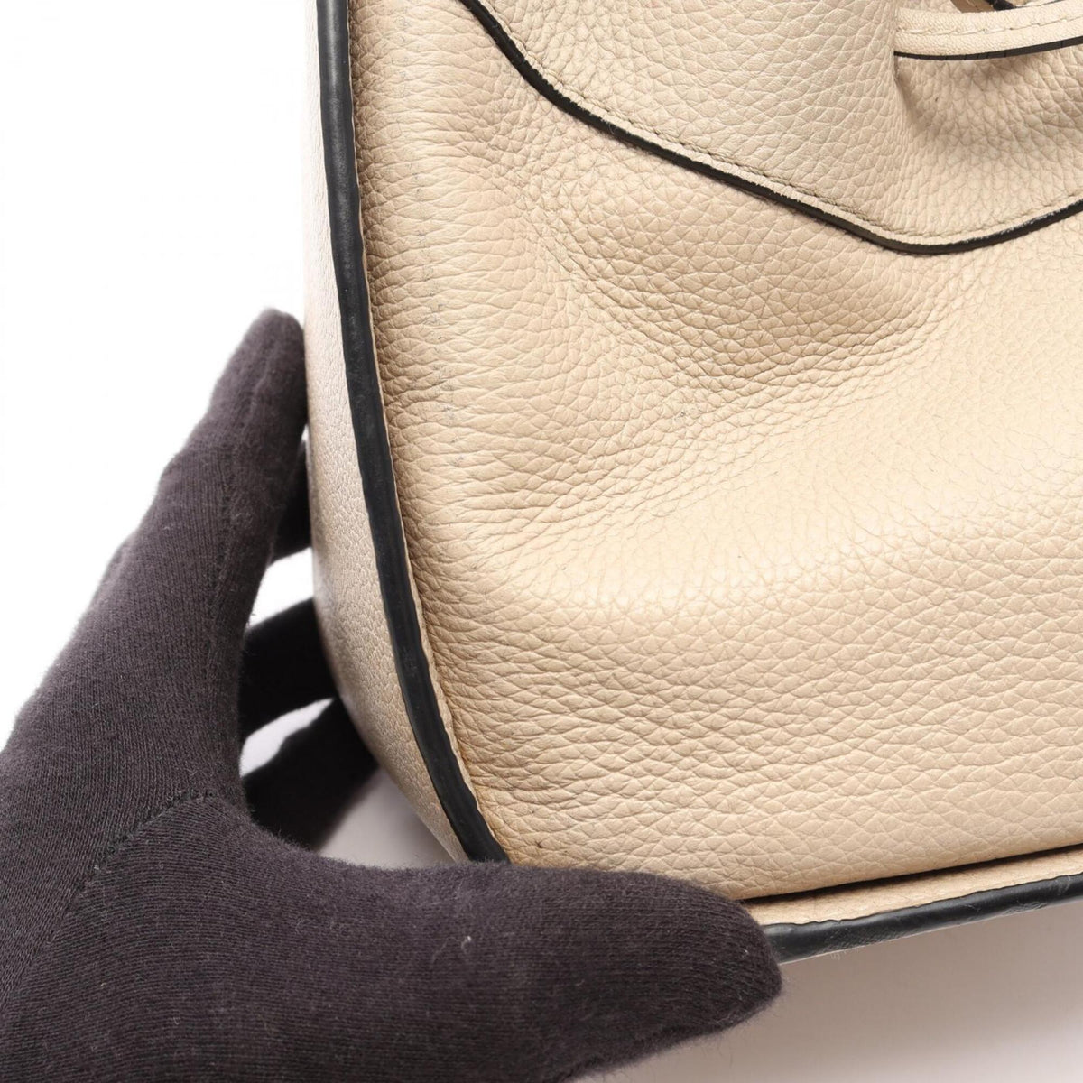 Loewe Beige Leather Handbag (Pre-Owned)