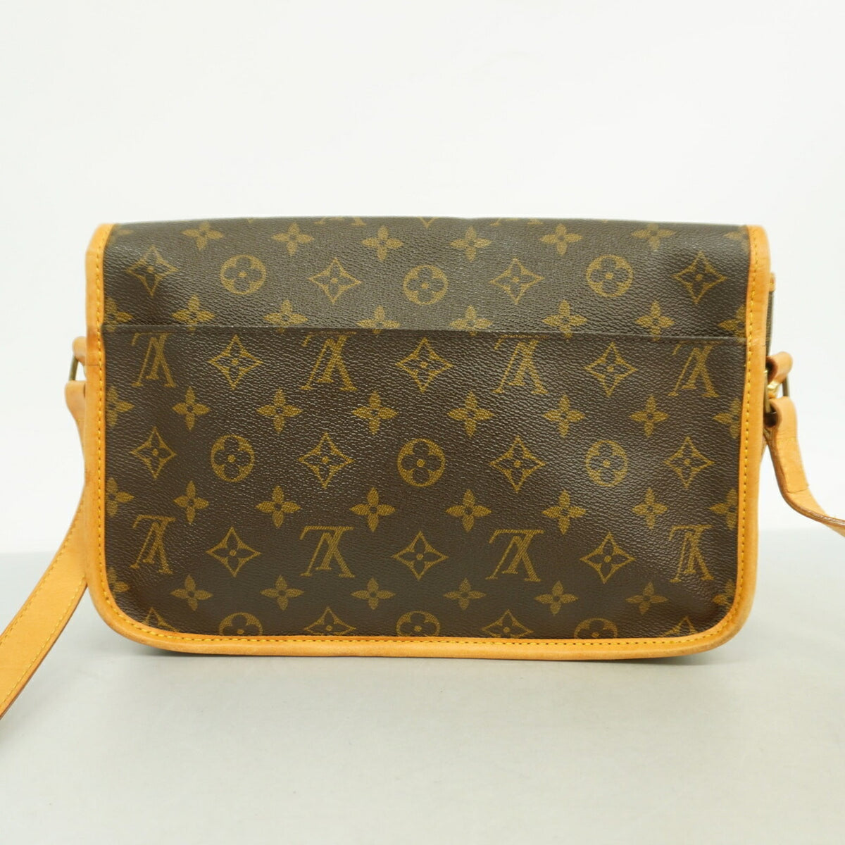 Louis Vuitton Brown Shoulder Bag (Pre-Owned)