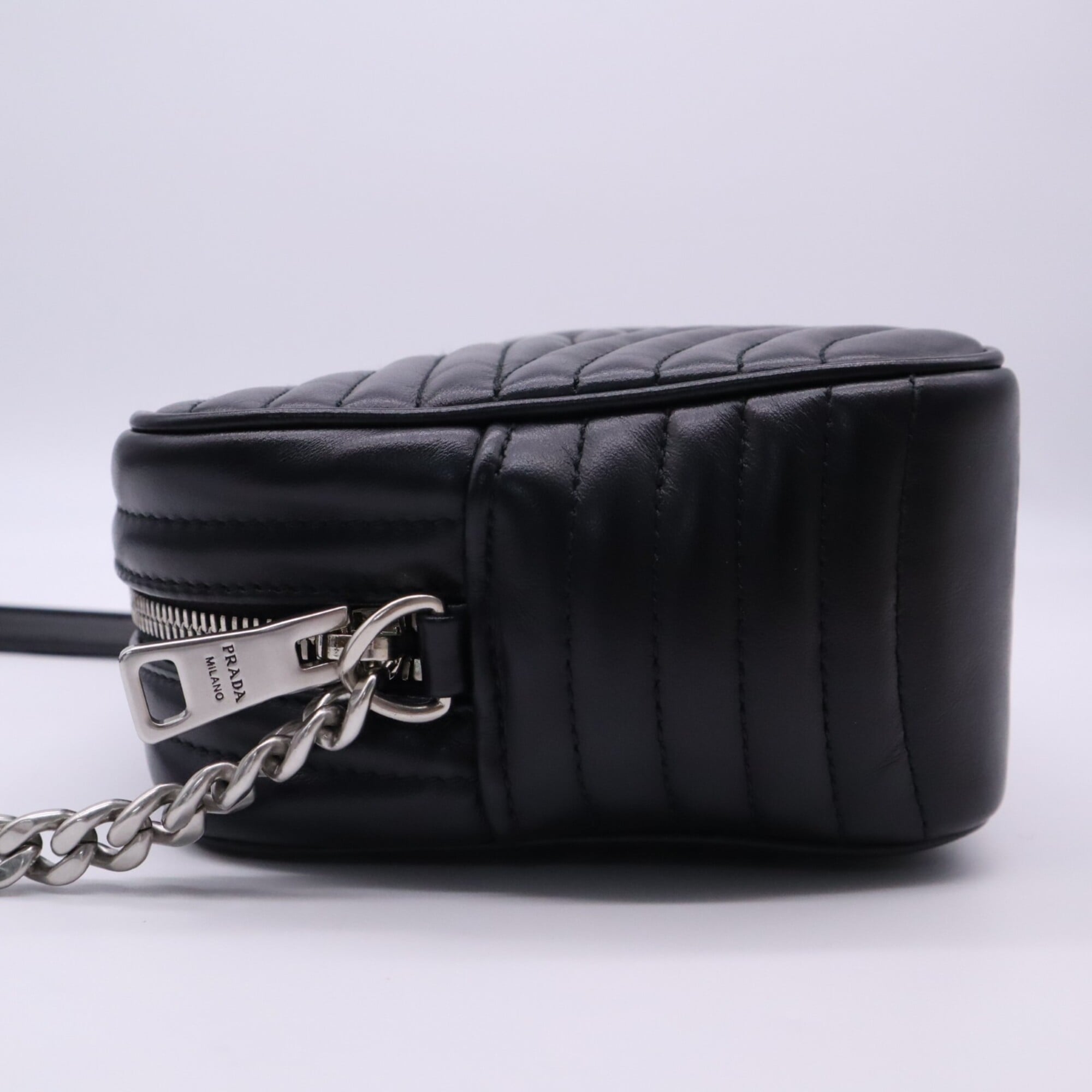 Prada Black Nero Leather Shoulder Bag (Pre-Owned)