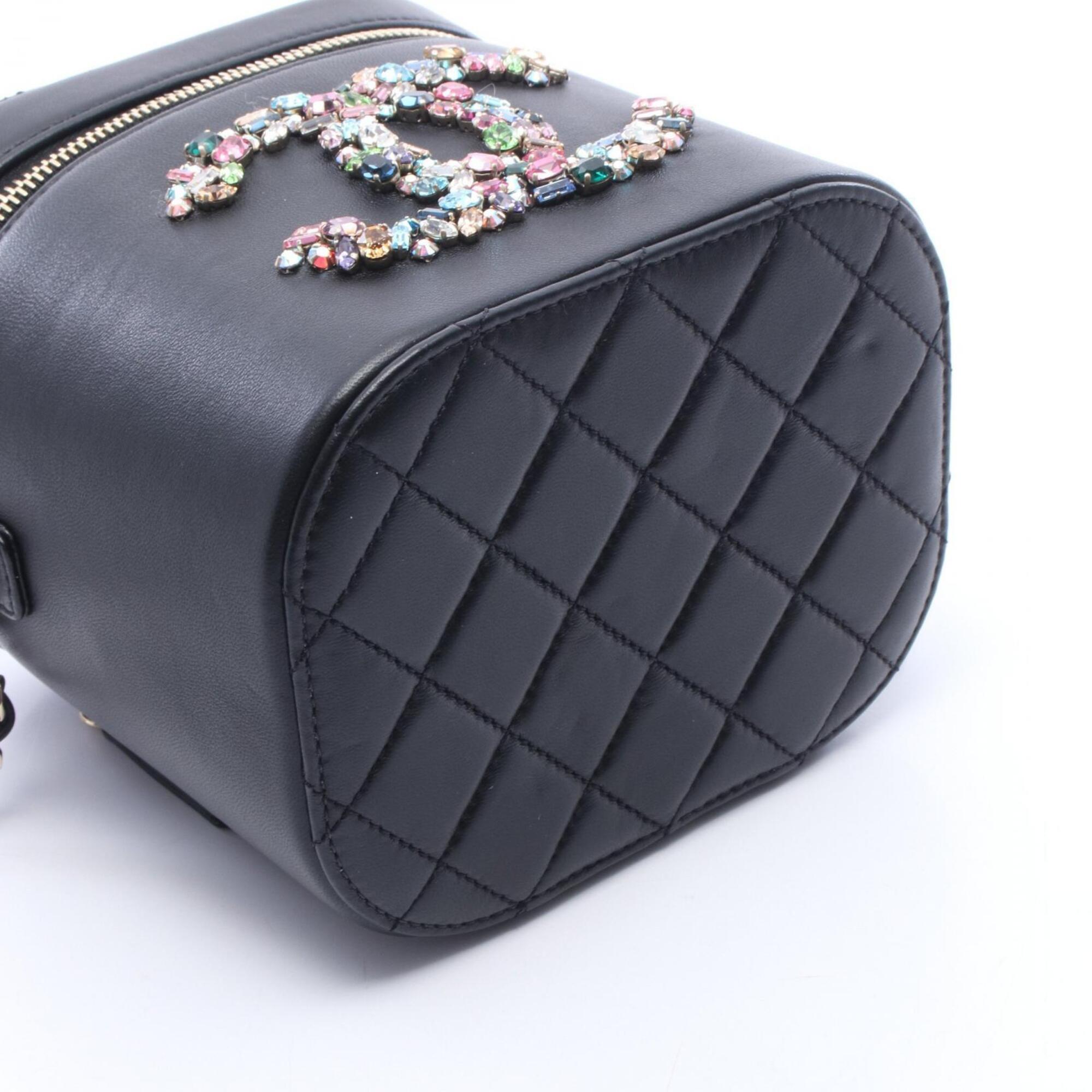 Chanel Black Leather Handbag Shoulder Bag (Pre-Owned)