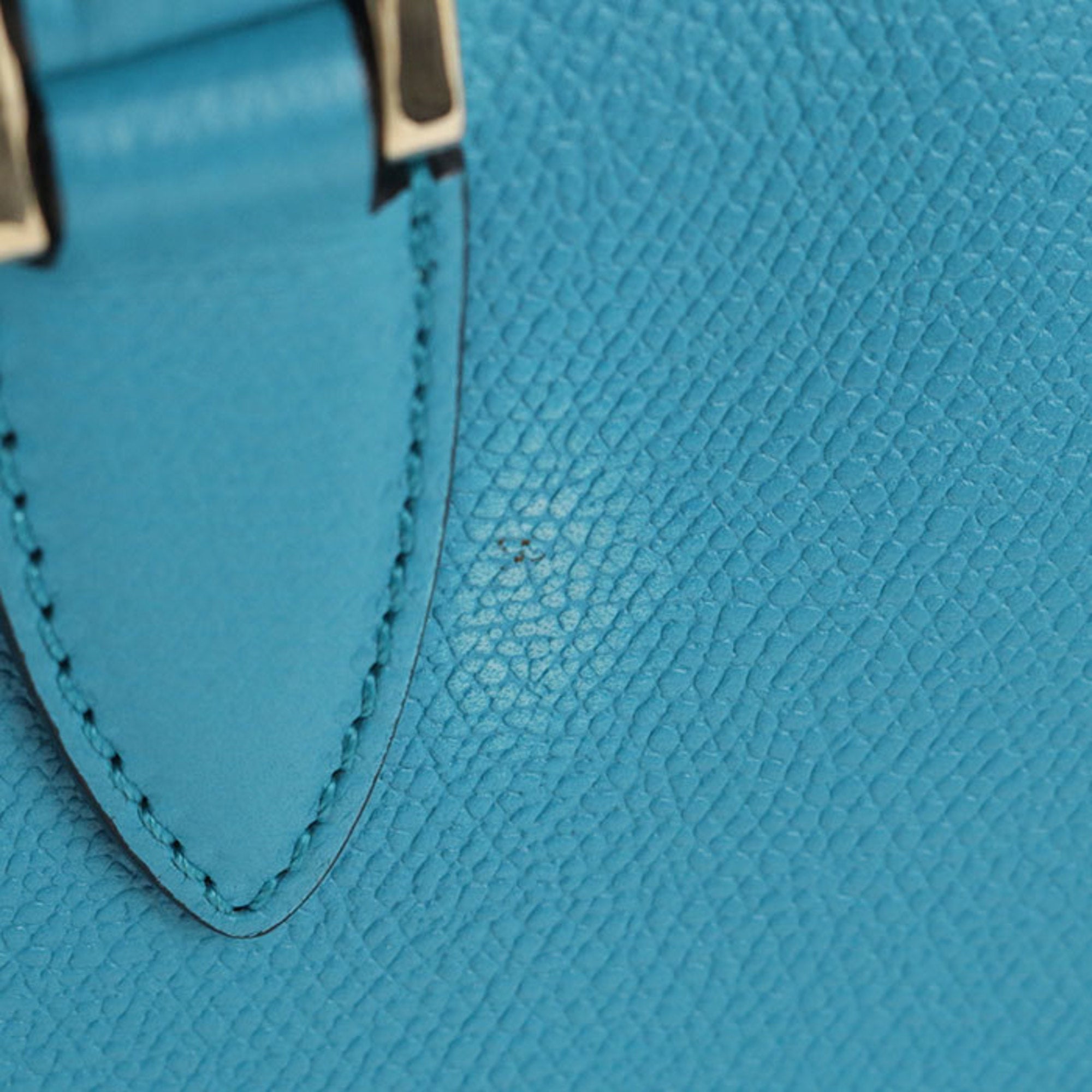 Valextra Blue Leather Handbag (Pre-Owned)