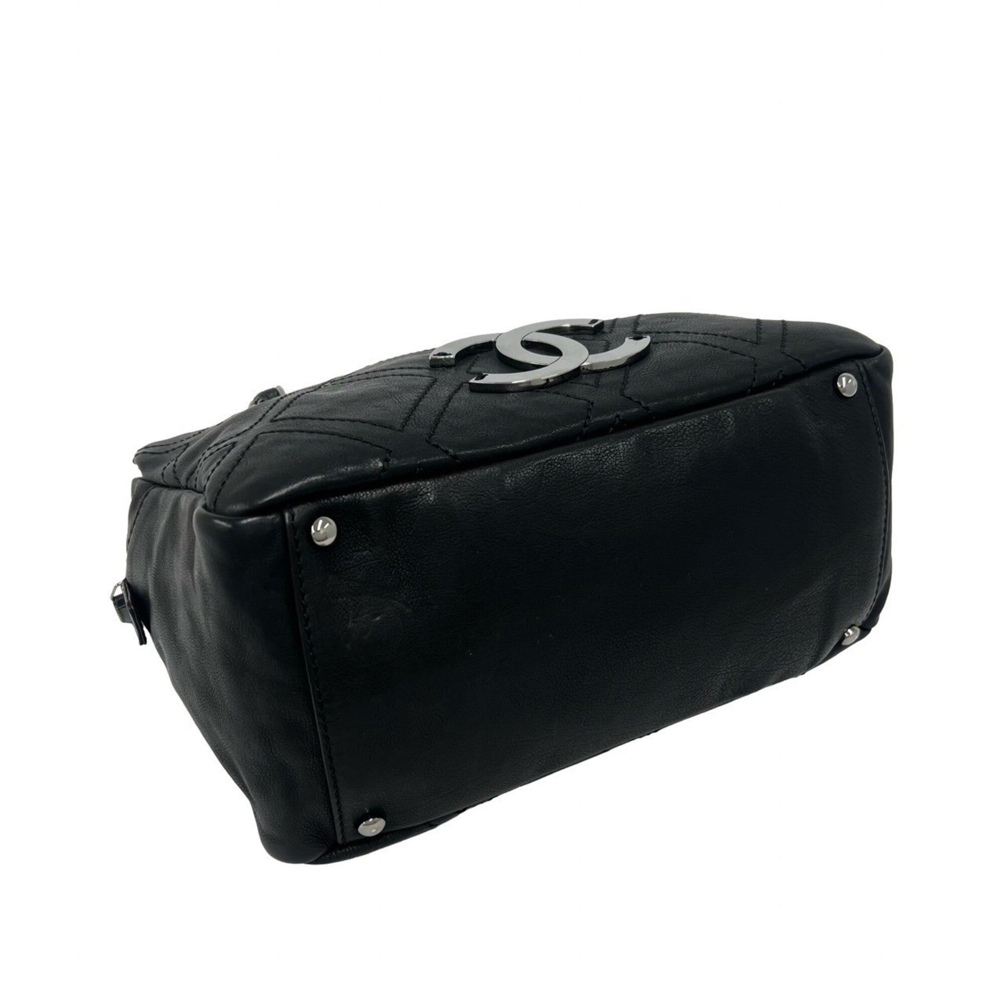 Chanel Black Leather Shoulder Bag Tote Bag (Pre-Owned)