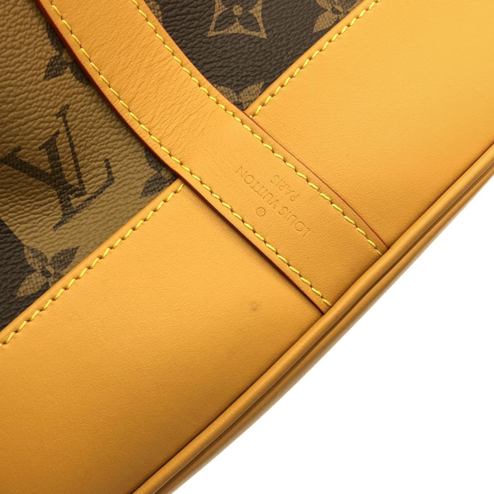 Louis Vuitton Marron Coated Canvas Shoulder Bag (Pre-Owned)