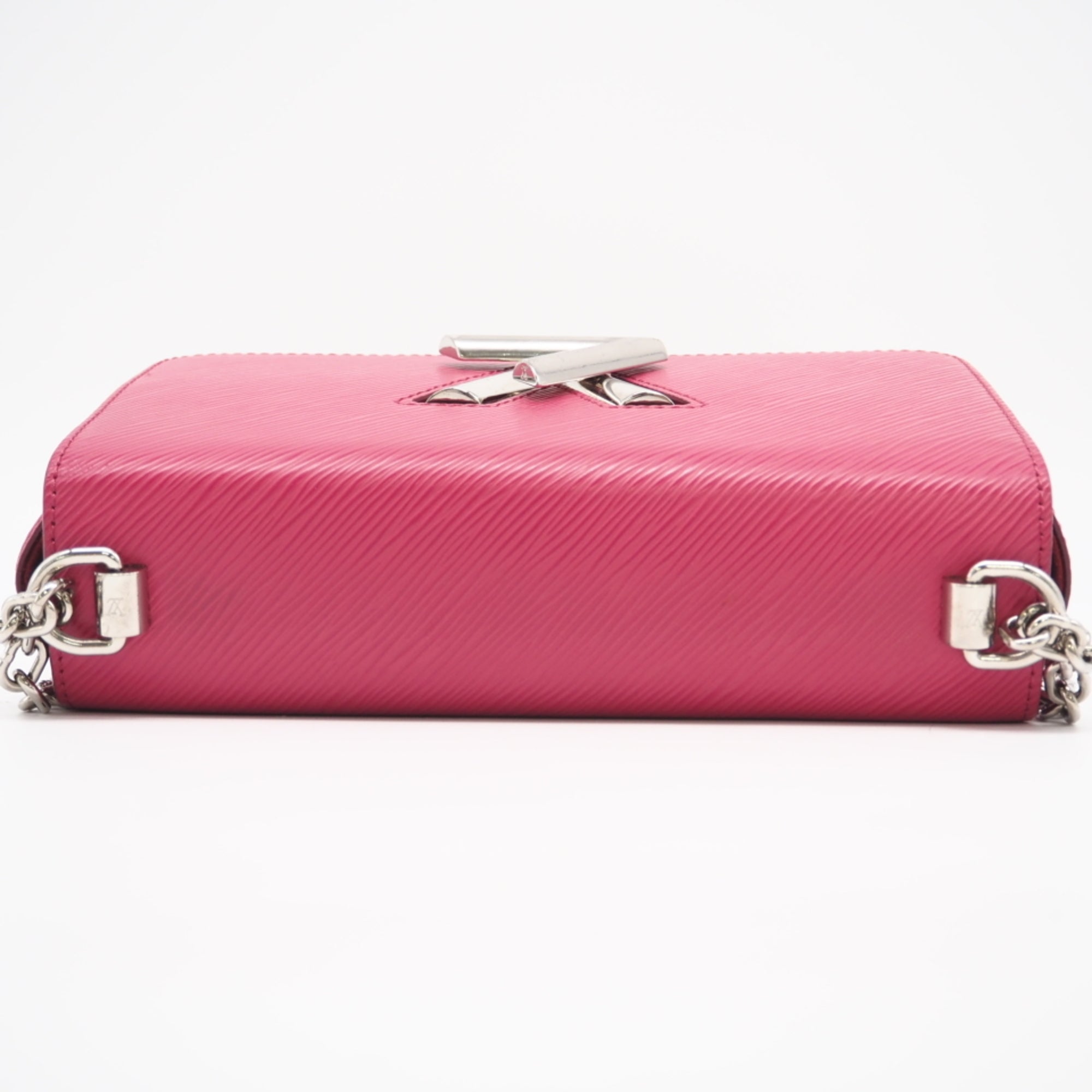 Louis Vuitton Fuchsia Pink Shoulder Bag (Pre-Owned)