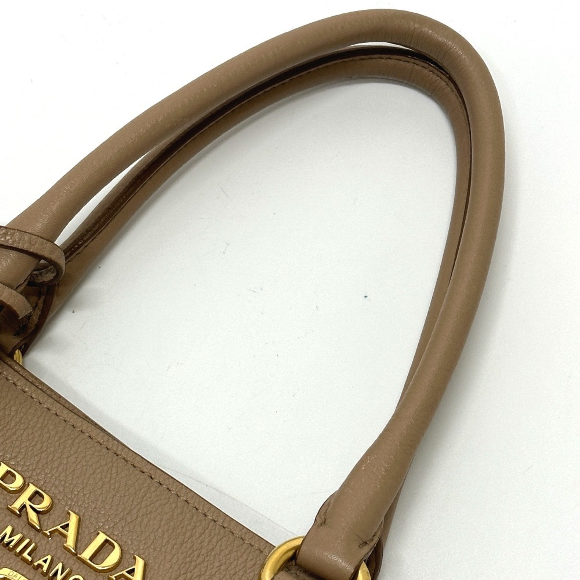 Prada Beige Leather Handbag (Pre-Owned)