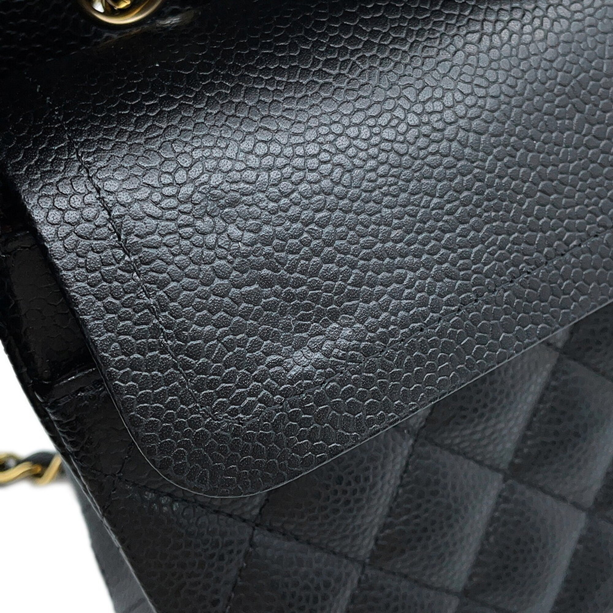 Chanel Matelasse Black Grained Calfskin Handbag Shoulder Bag (Pre-Owned)