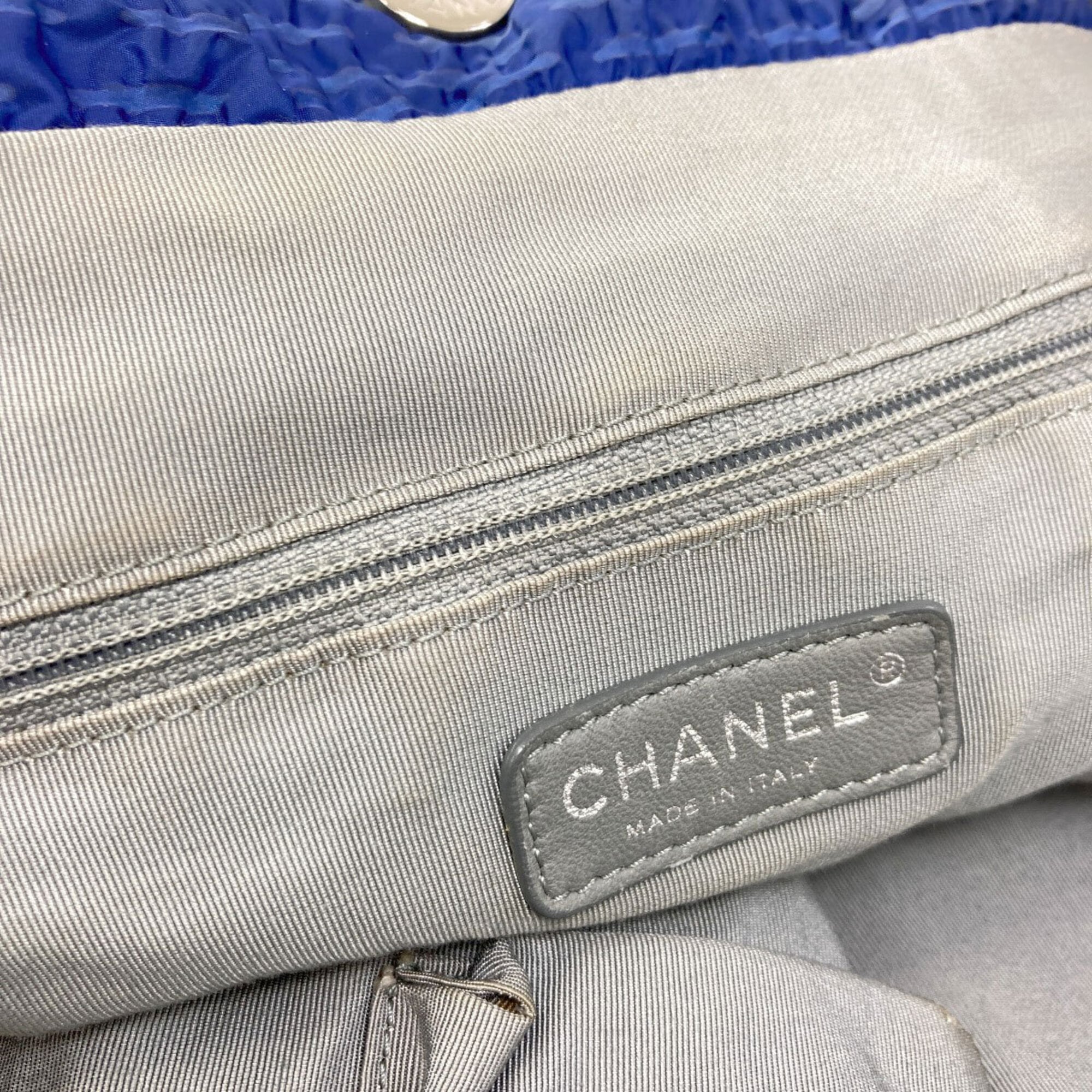 Chanel Matelasse Blue Nylon Tote Bag (Pre-Owned)