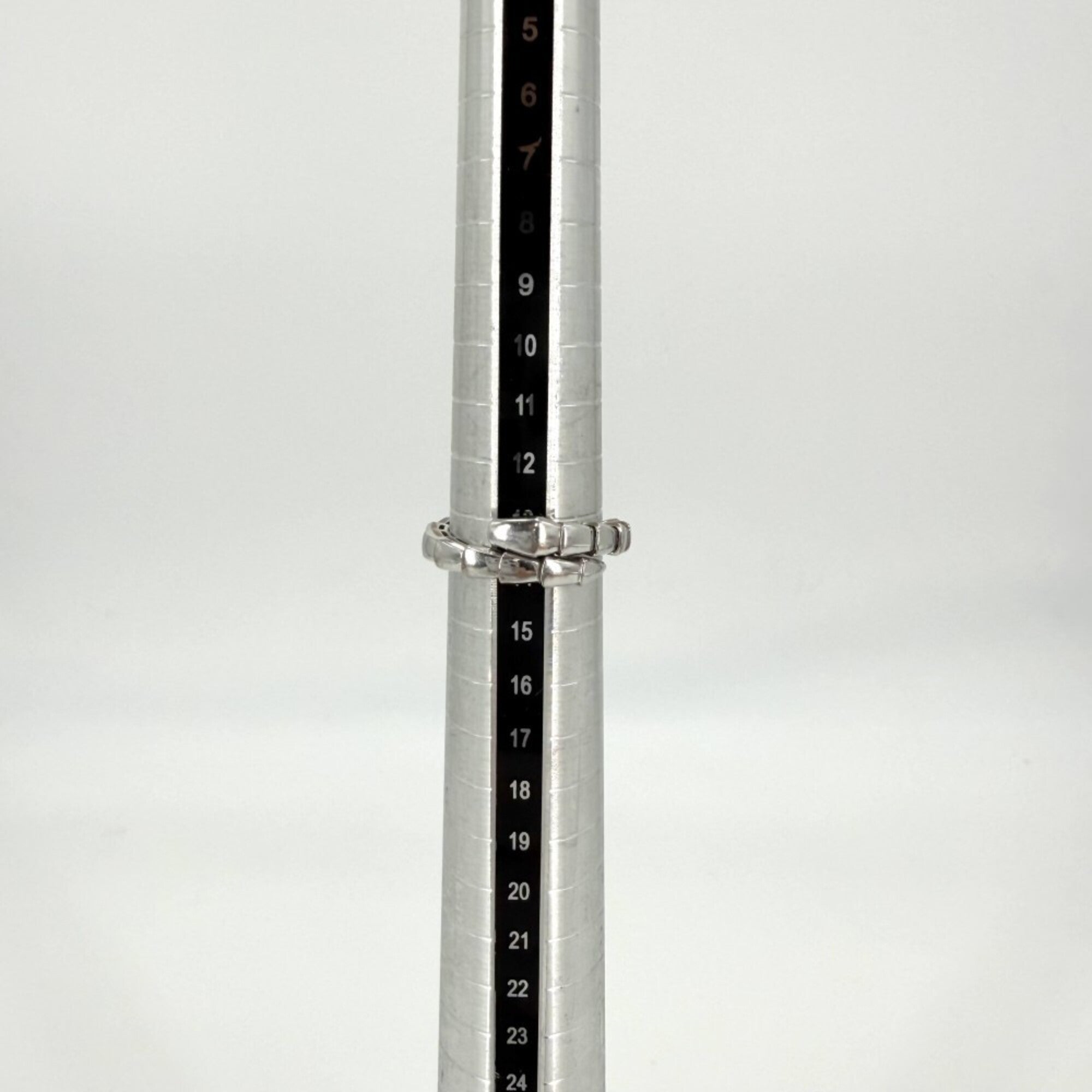 Bvlgari White White Gold (Pre-Owned)