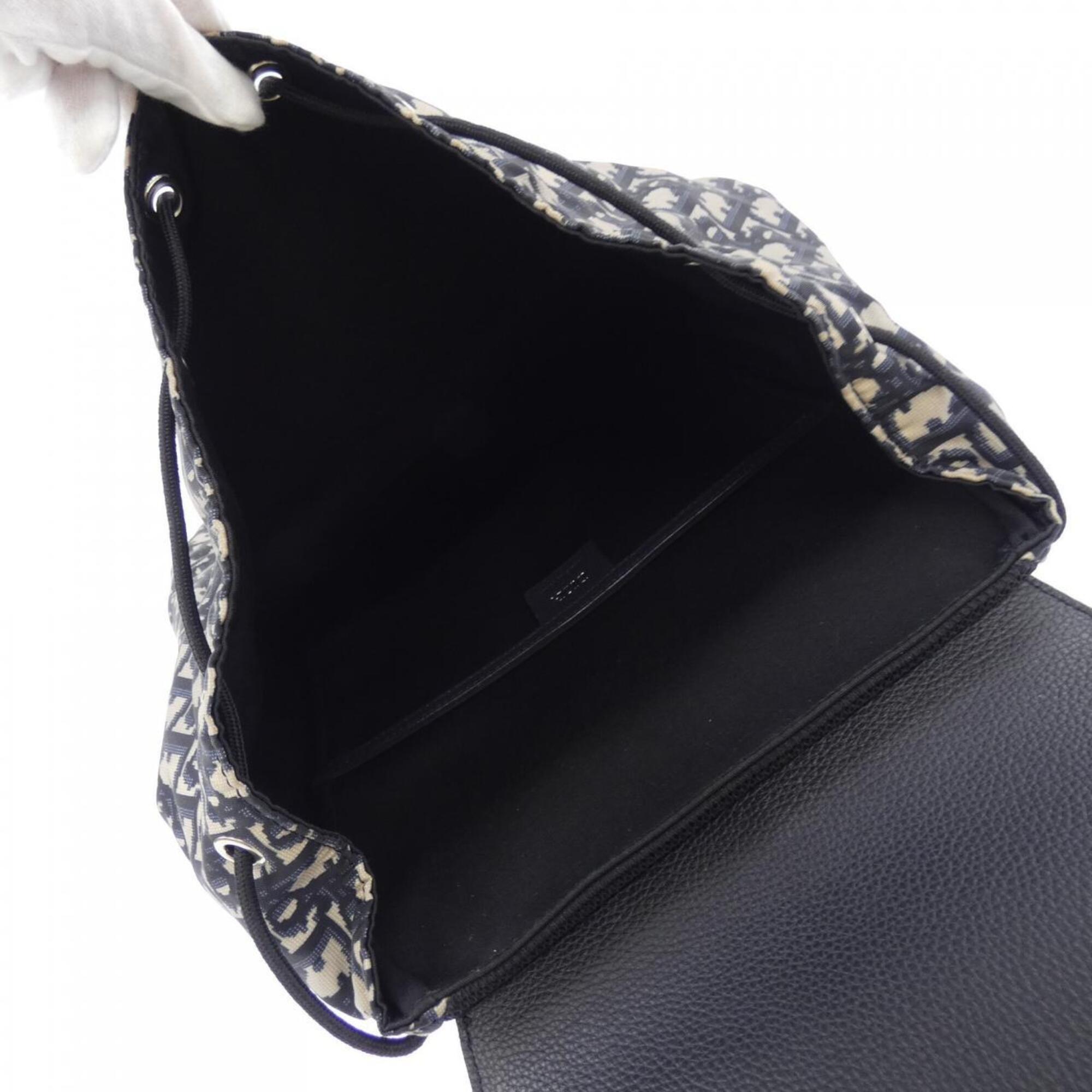 Christian Dior Beige Navy Backpack (Pre-Owned)