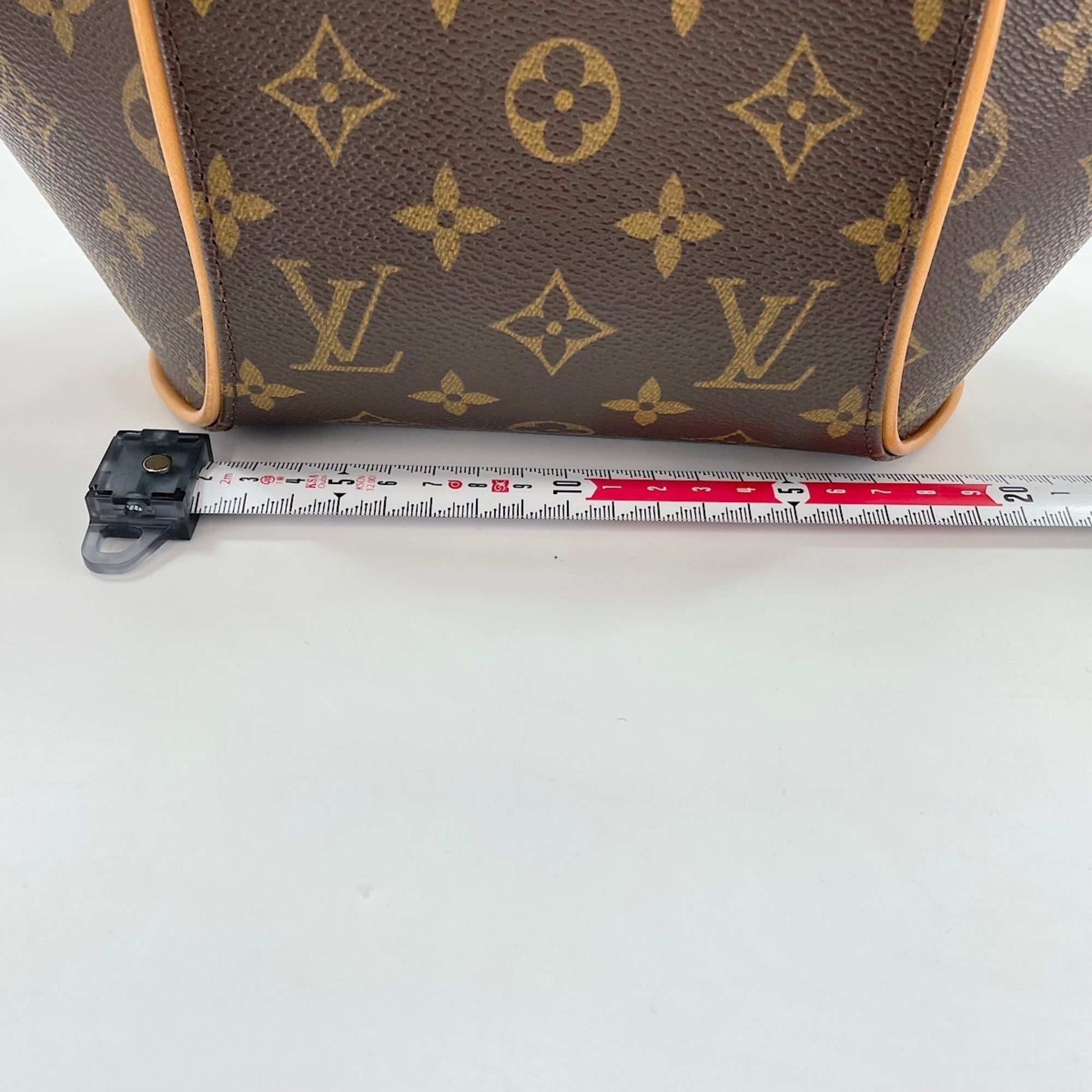 Louis Vuitton Brown Handbag (Pre-Owned)