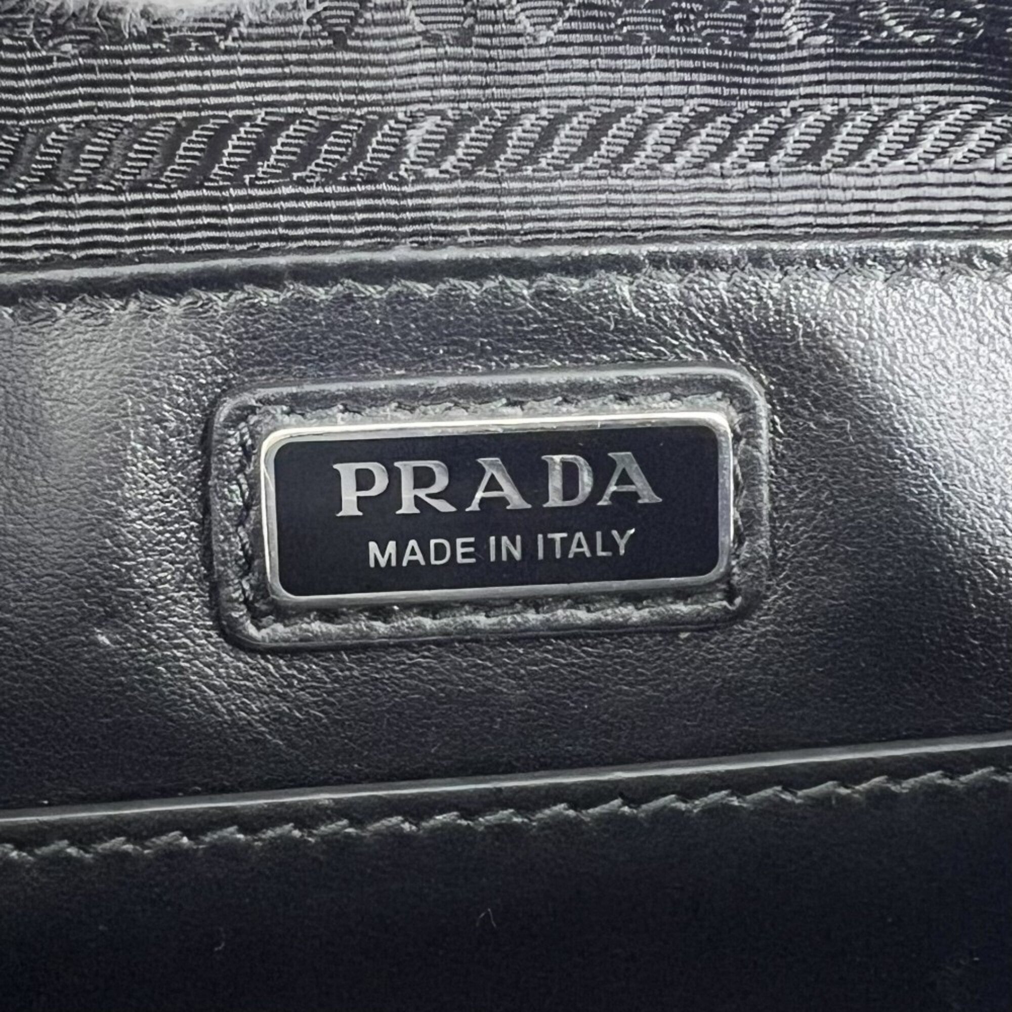 Prada Black Leather Shoulder Bag (Pre-Owned)