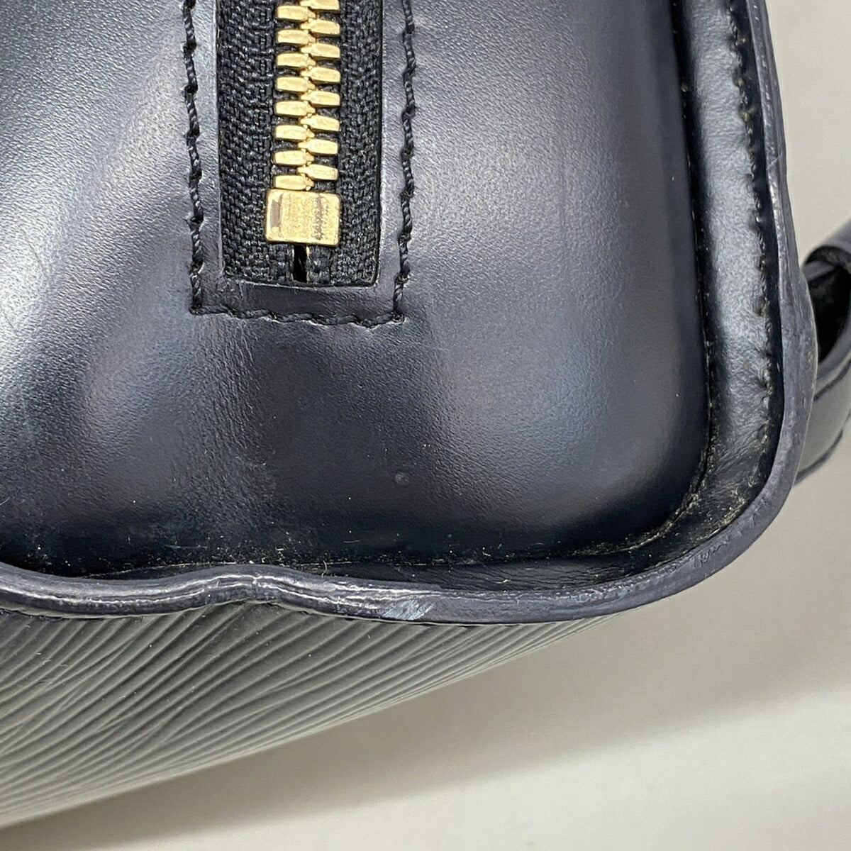 Louis Vuitton Noir Backpack (Pre-Owned)