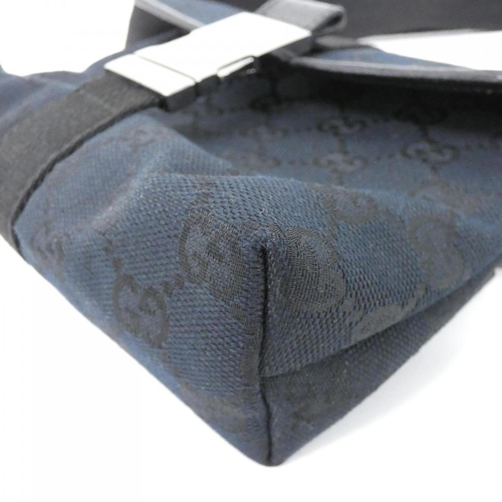 Gucci Black Gg Canvas Fanny Pack (Pre-Owned)