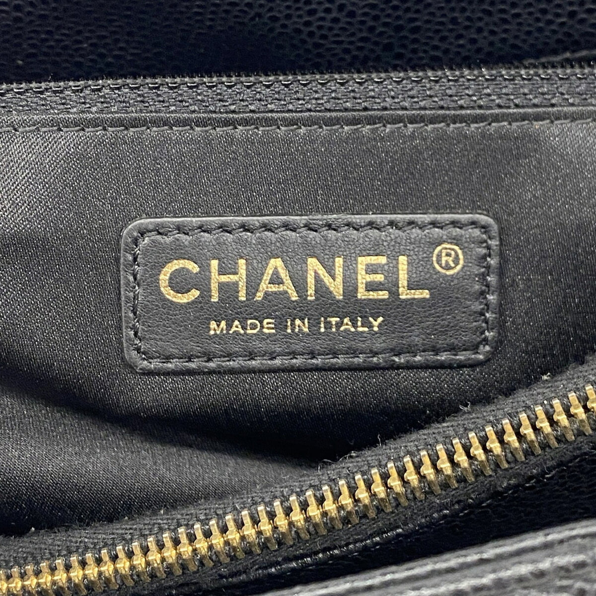 Chanel Black Grained Calfskin Tote Bag (Pre-Owned)