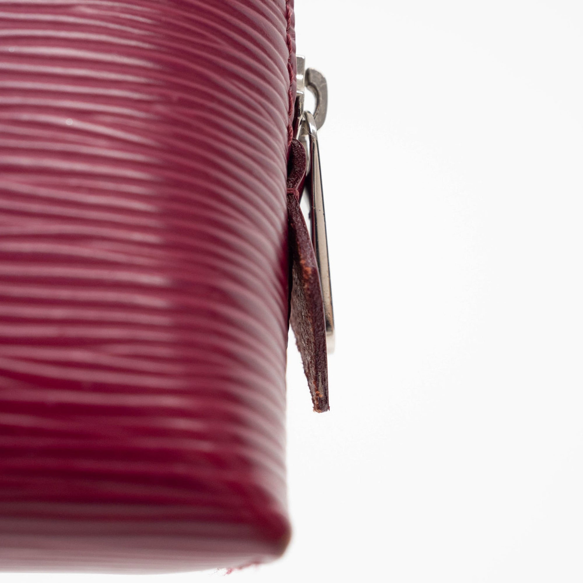 Louis Vuitton Epi Fuchsia Epi Leather Pouch (Pre-Owned)