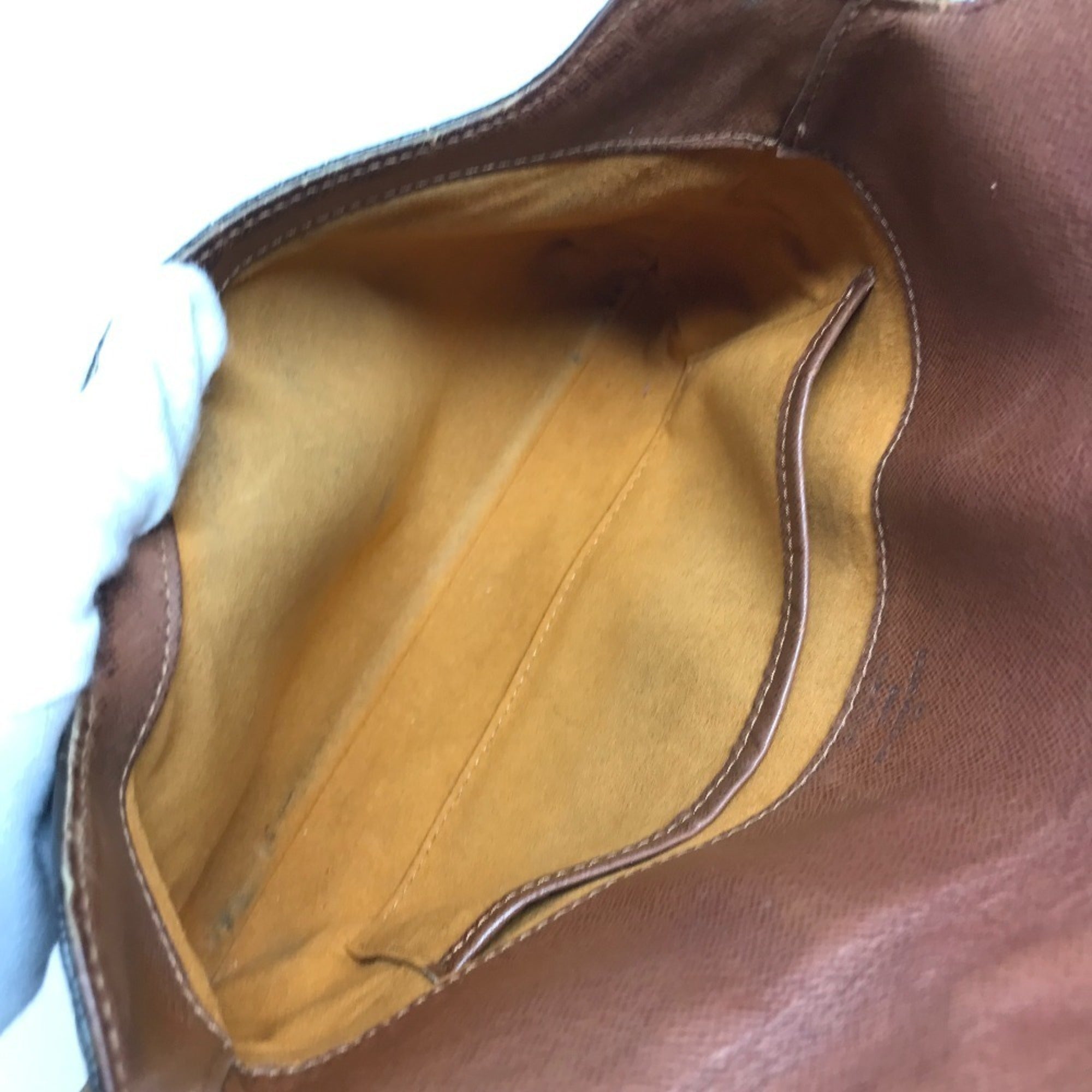 Louis Vuitton Brown Monogram Shoulder Bag (Pre-Owned)